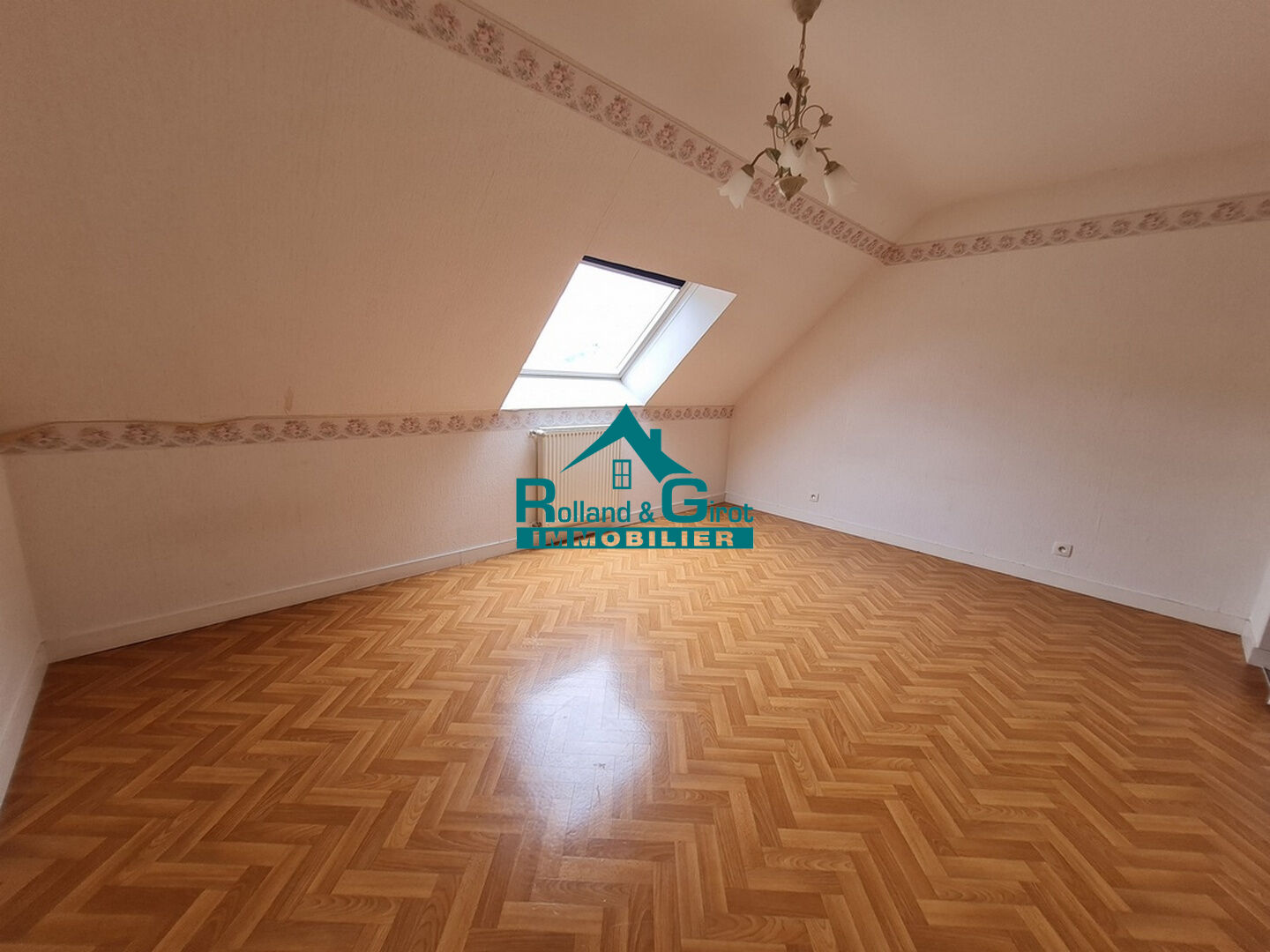 Photo Maison d'habitation de type 6 à vendre à ST AUBIN DU CORMIER image 5/6