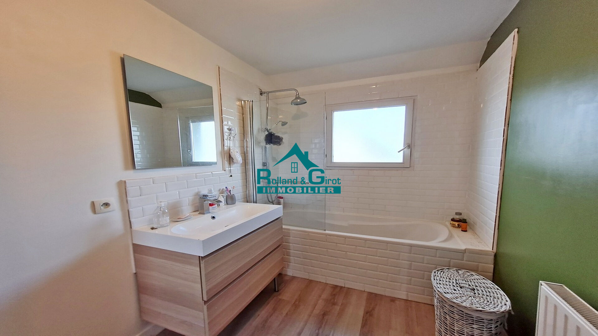 Photo Maison 4 chambres avec jardin - Saint-Aubin-d'Aubigné image 5/6