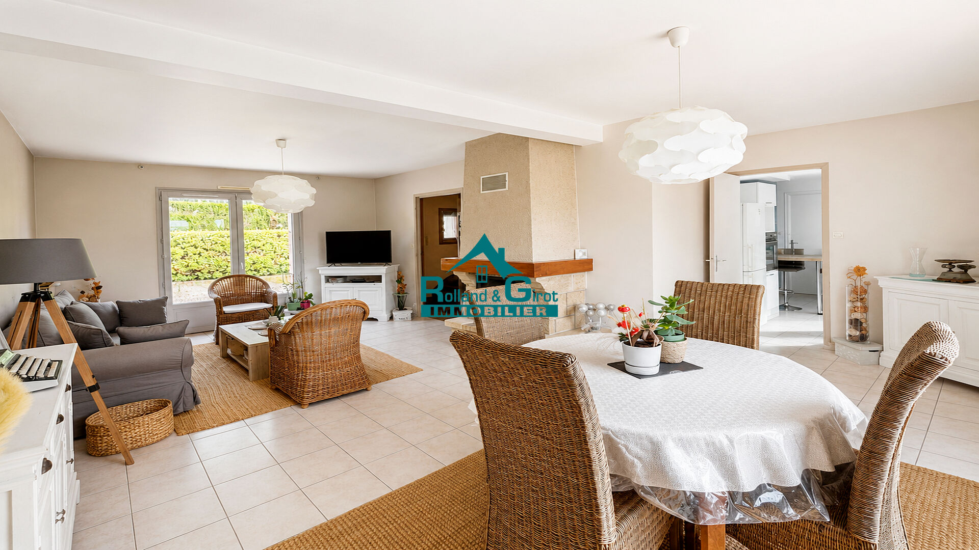 Agence immobilière de Rolland,  Girot Immobilier