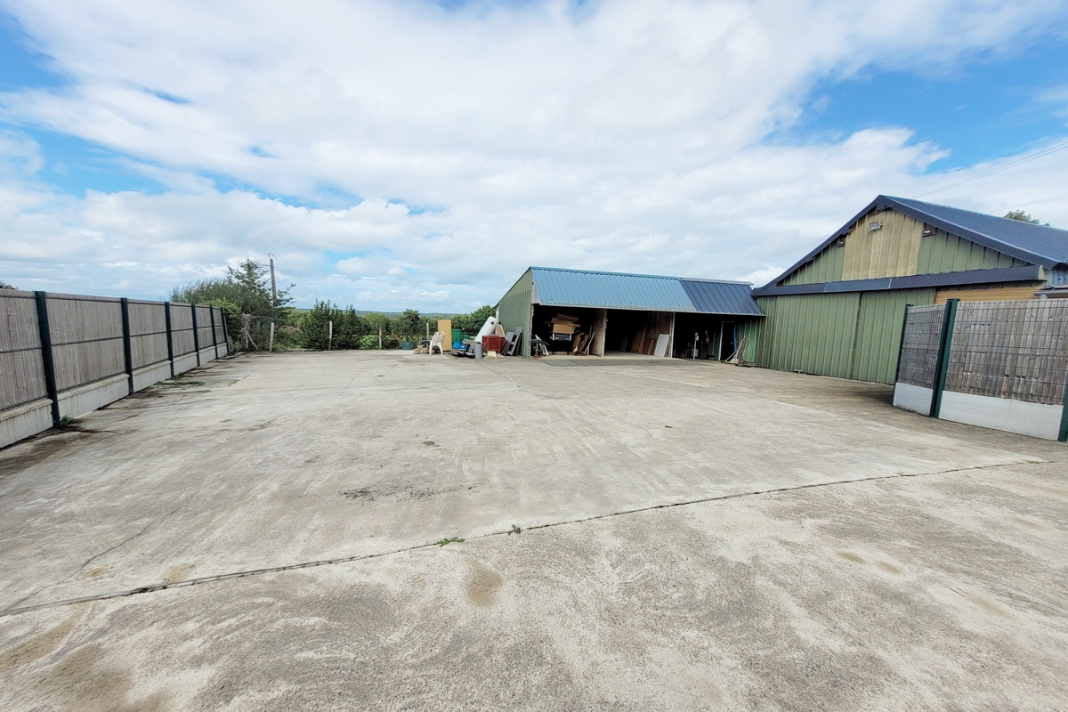 Agence immobilière de Rolland,  Girot Immobilier