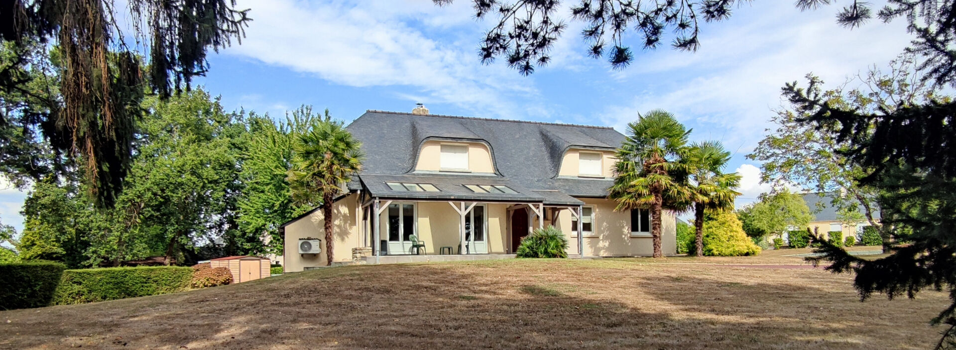 Agence immobilière de Rolland,  Girot Immobilier