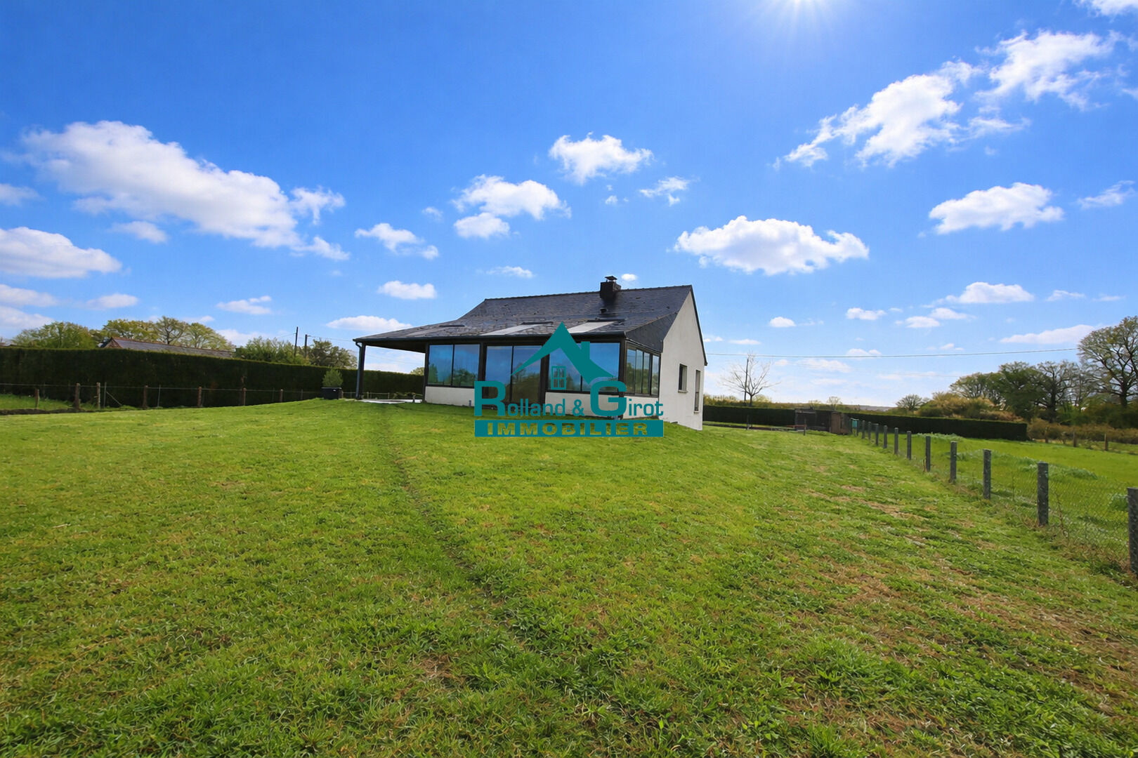 Agence immobilière de Rolland,  Girot Immobilier