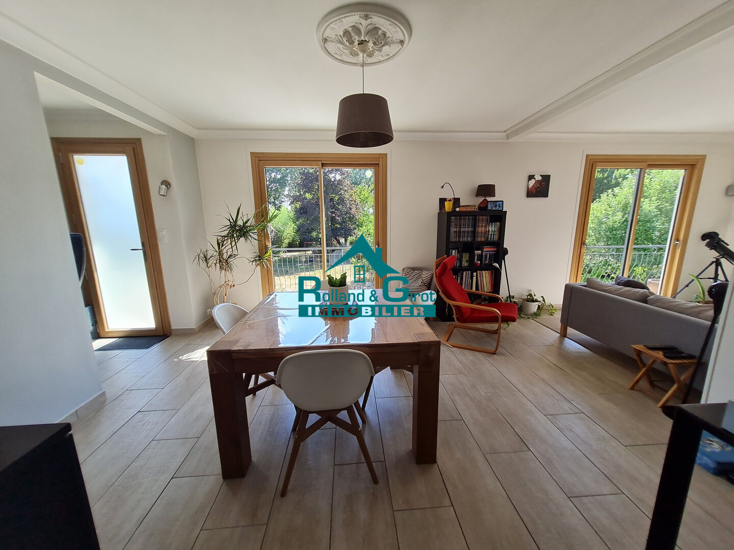 Agence immobilière de Rolland,  Girot Immobilier
