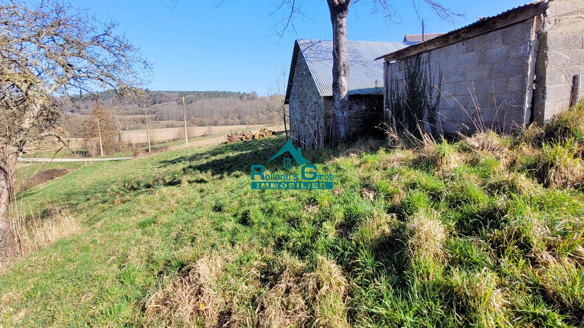 Photo GRANGE À RÉNOVER EN CAMPAGNE - LA BOUEXIÈRE image 3/6