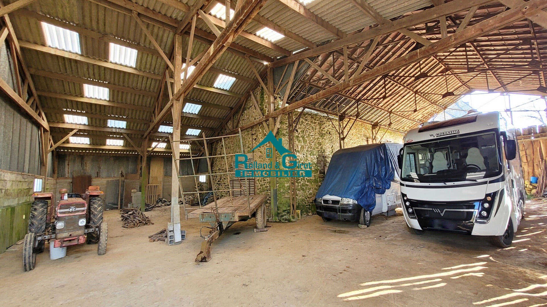 Photo GRANGE À RÉNOVER EN CAMPAGNE - LA BOUEXIÈRE image 6/6