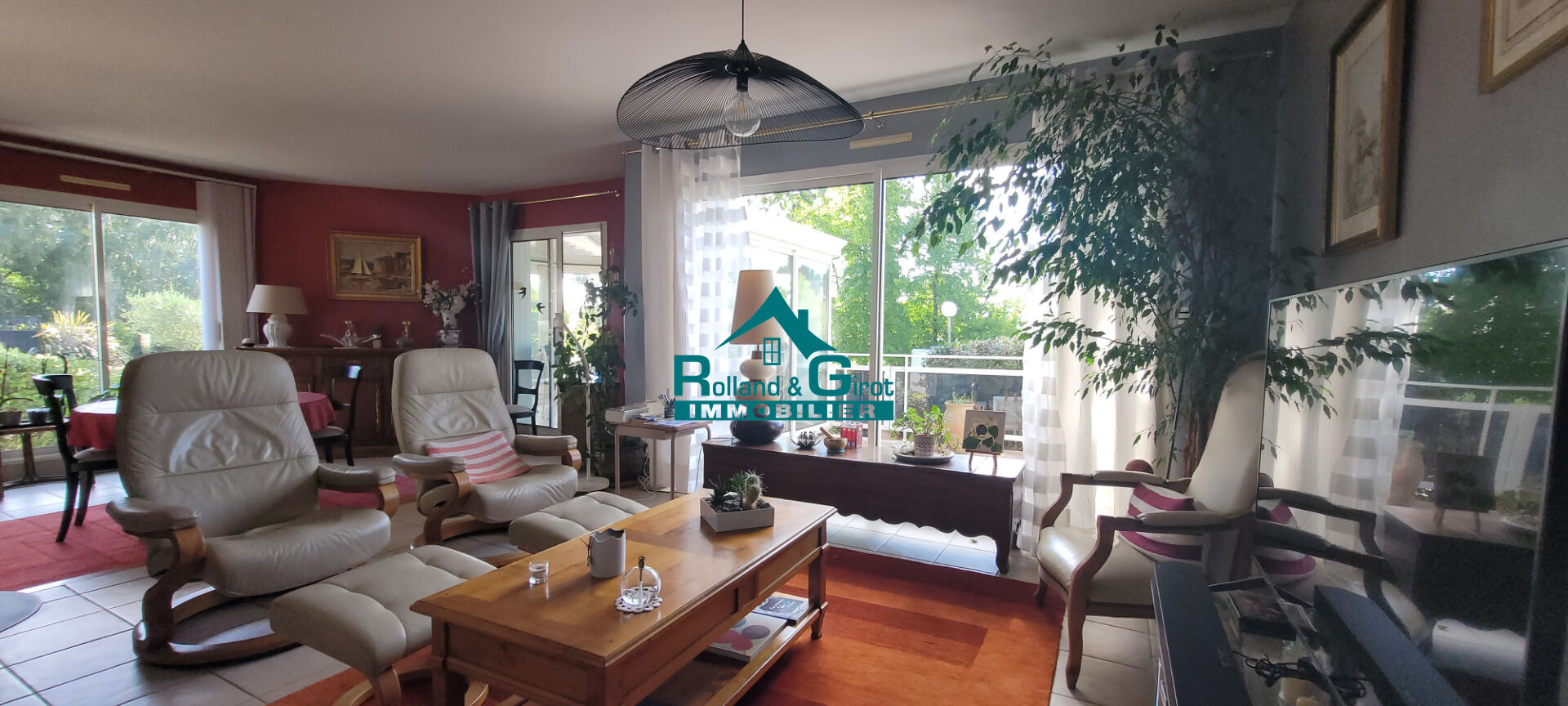 Agence immobilière de Rolland,  Girot Immobilier