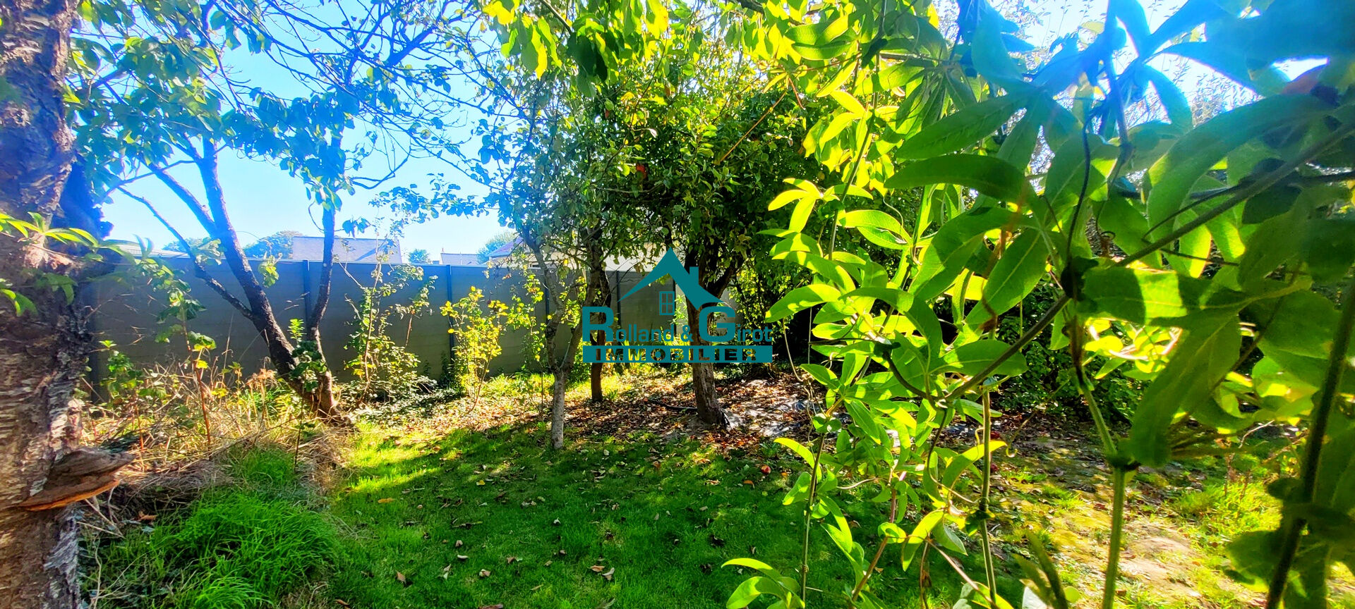 Agence immobilière de Rolland,  Girot Immobilier