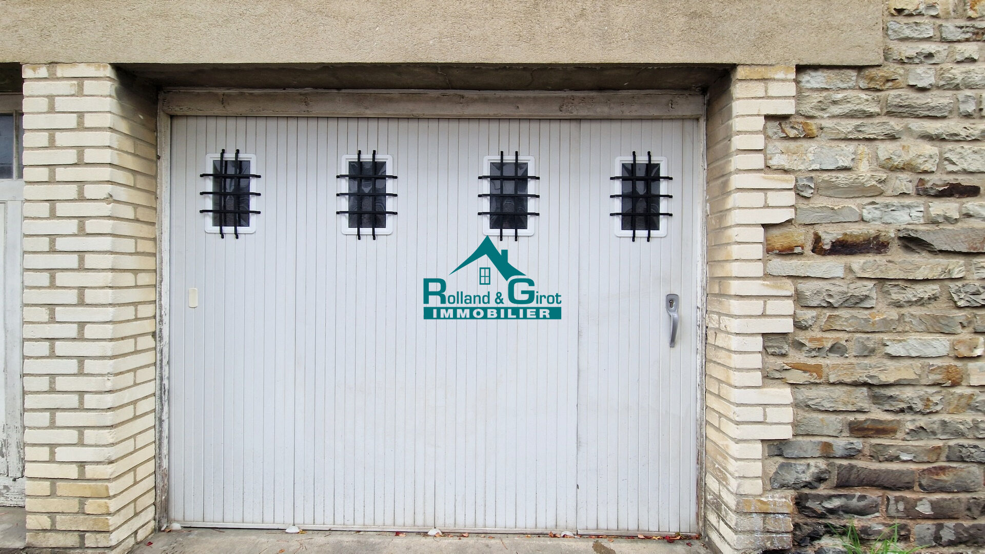 Garage fermé - RENNES