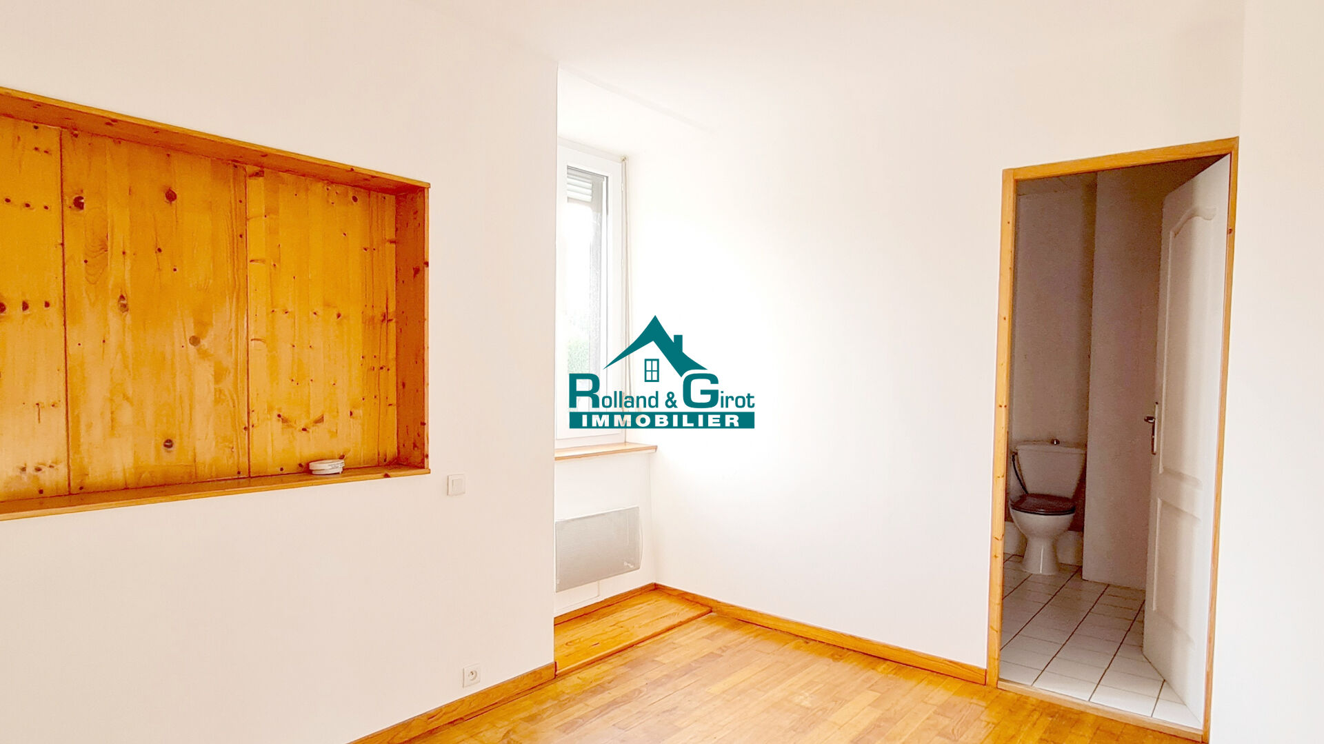 Photo Petit Prix, Grand Confort : T3 Agréable, Garage et Dépendance. image 3/5