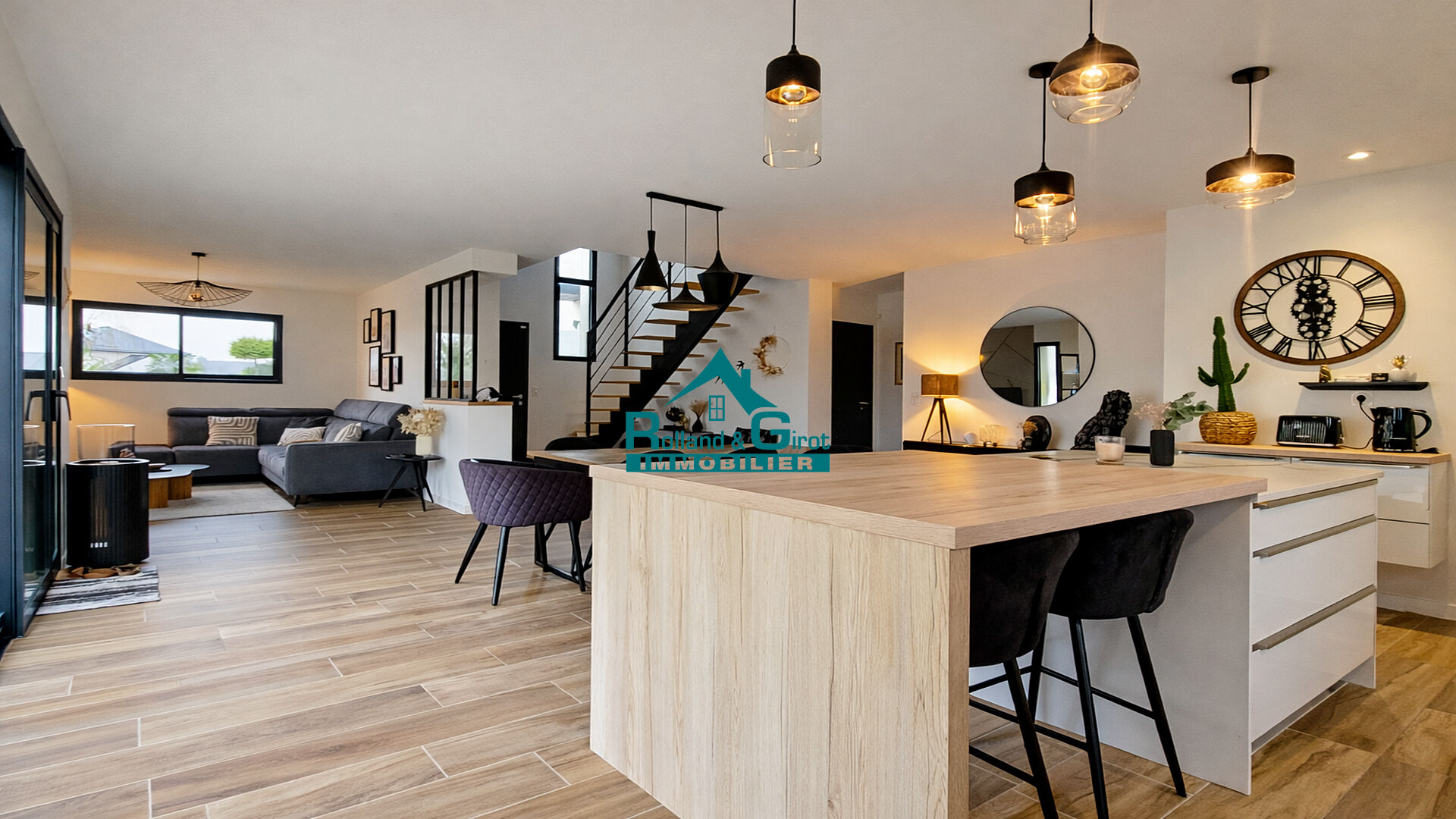 Agence immobilière de Rolland,  Girot Immobilier