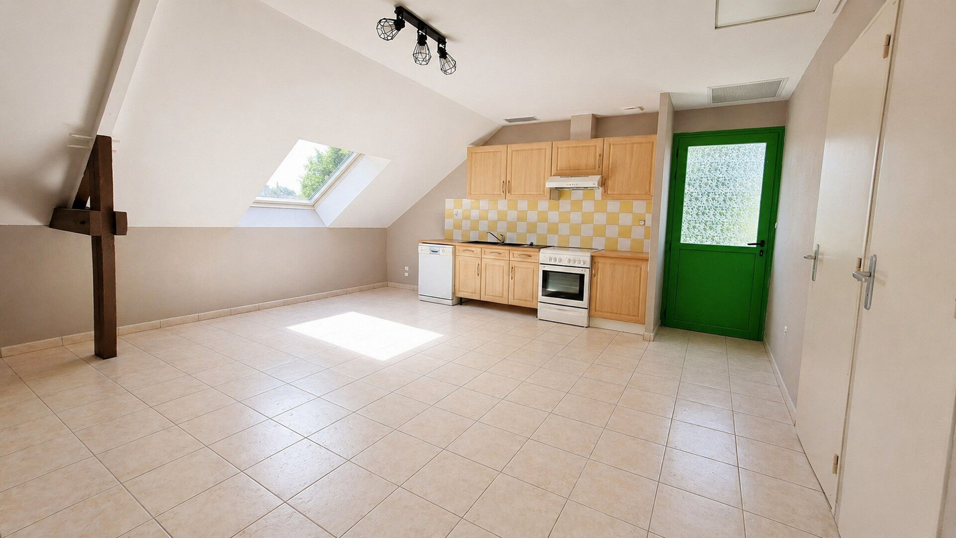 Agence immobilière de Rolland,  Girot Immobilier
