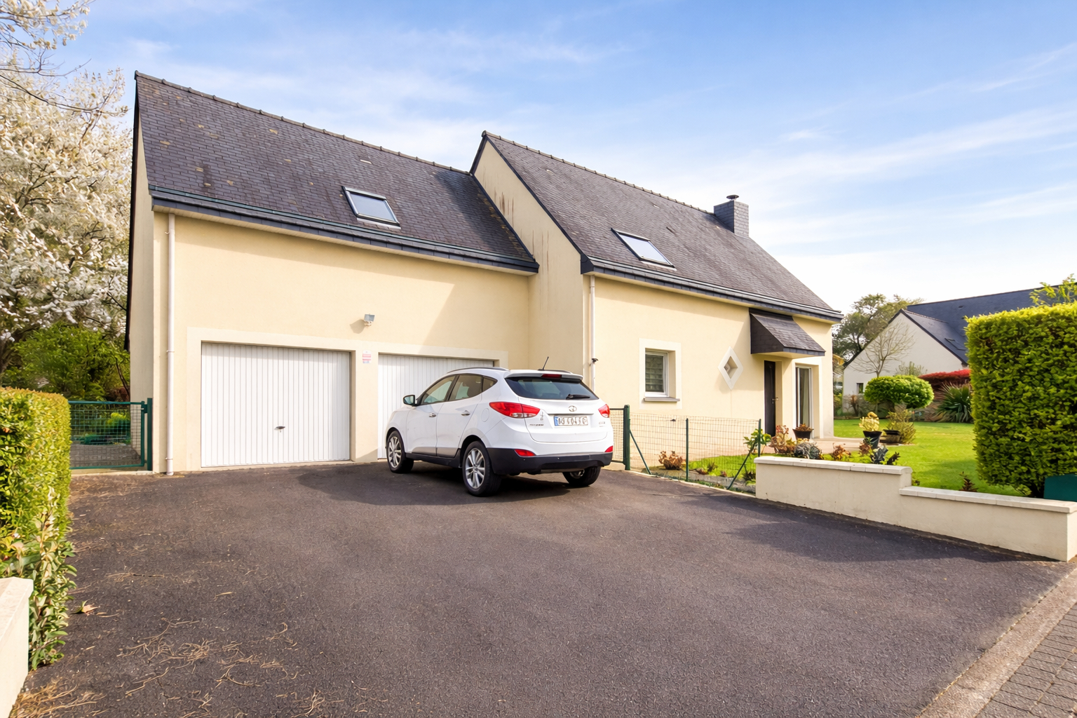 Agence immobilière de Rolland,  Girot Immobilier