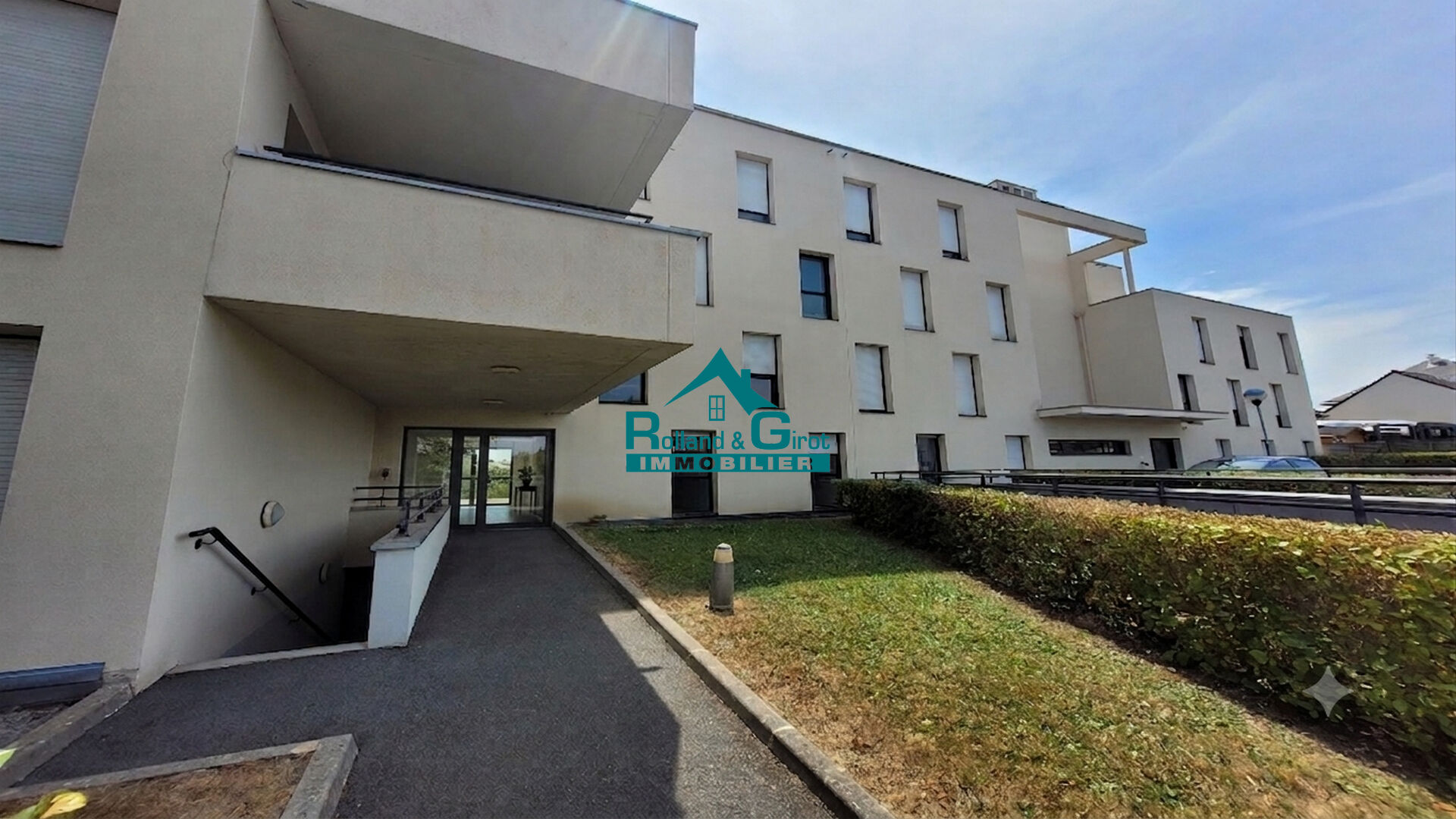 Agence immobilière de Rolland,  Girot Immobilier
