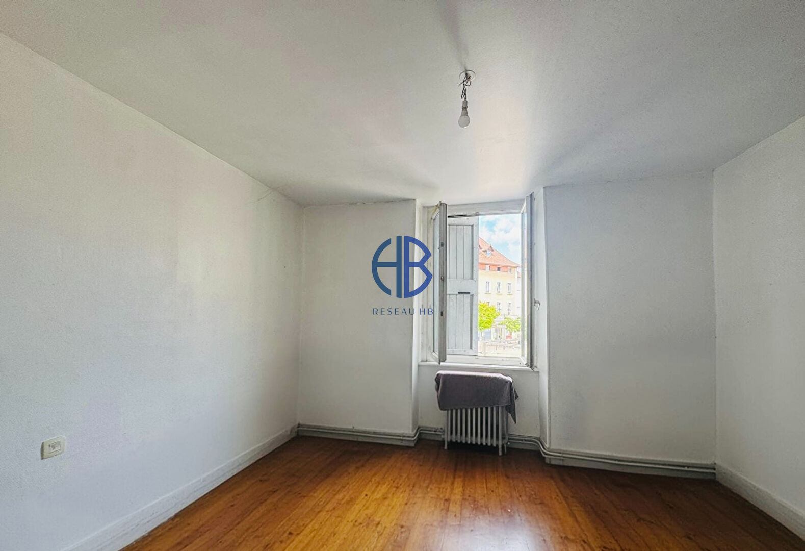 Photo Appartement La Tour Du Pin 2 pièce(s) 49.75 m2 image 4/6