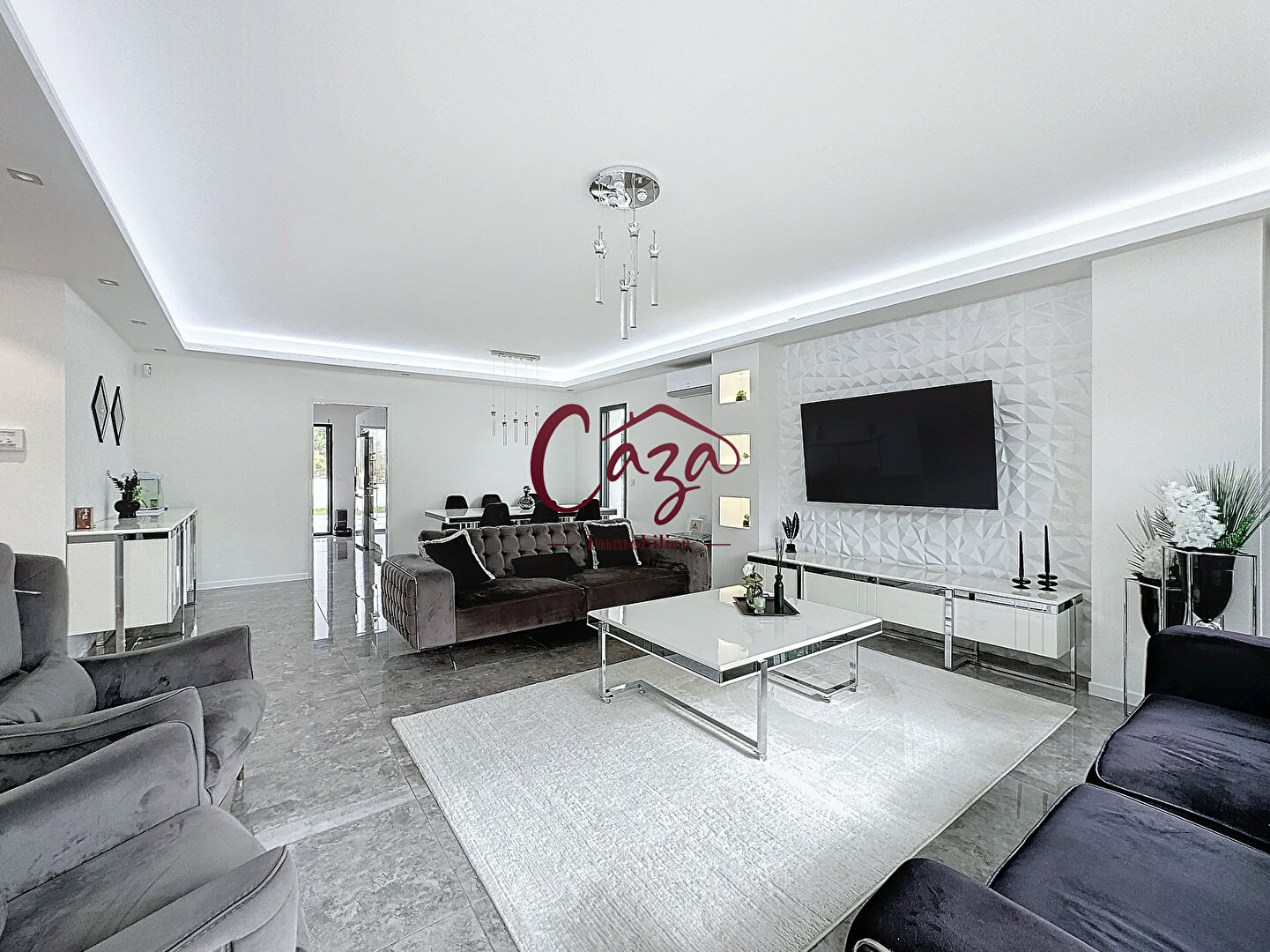 Photo Villa récente avec pisicne image 5/6