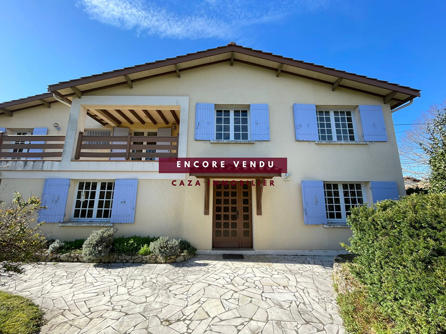 Photo Maison traditionnelle spacieuse et pleine de potentiel - 177 m2 image 1/6