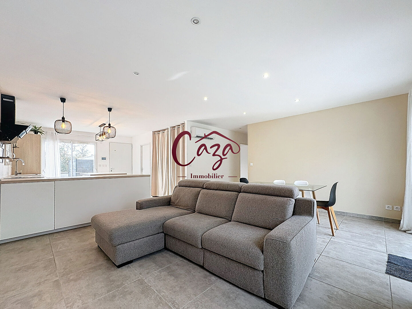 Photo Maison récente de plain pied FARGUES image 3/6