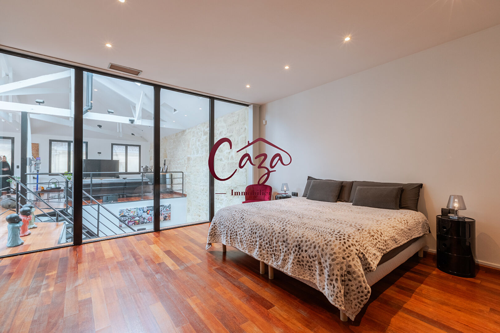 Photo LOFT de 450 m2 Bureau et Habitation image 6/6