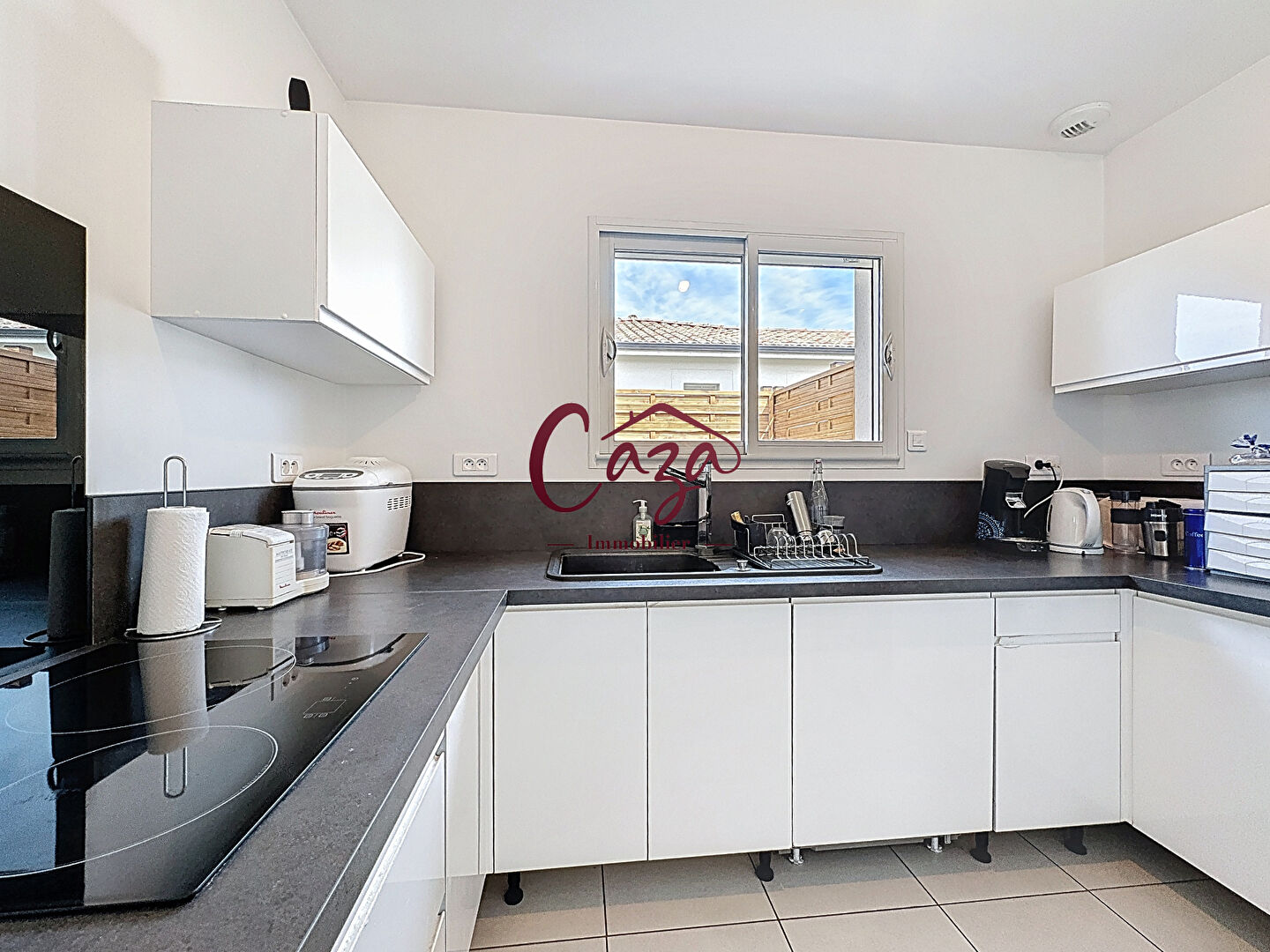 Photo Maison familiale de plain-pied - 5 pièce(s)- 3 chambres -107 m2 - garage image 2/6