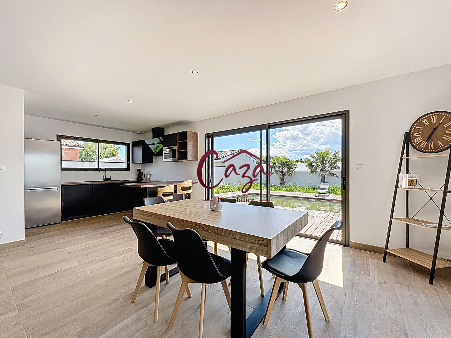 Photo Contemporaine de 2022 - 131m2 - piscine - 4 chambres - lumineux ! image 4/6