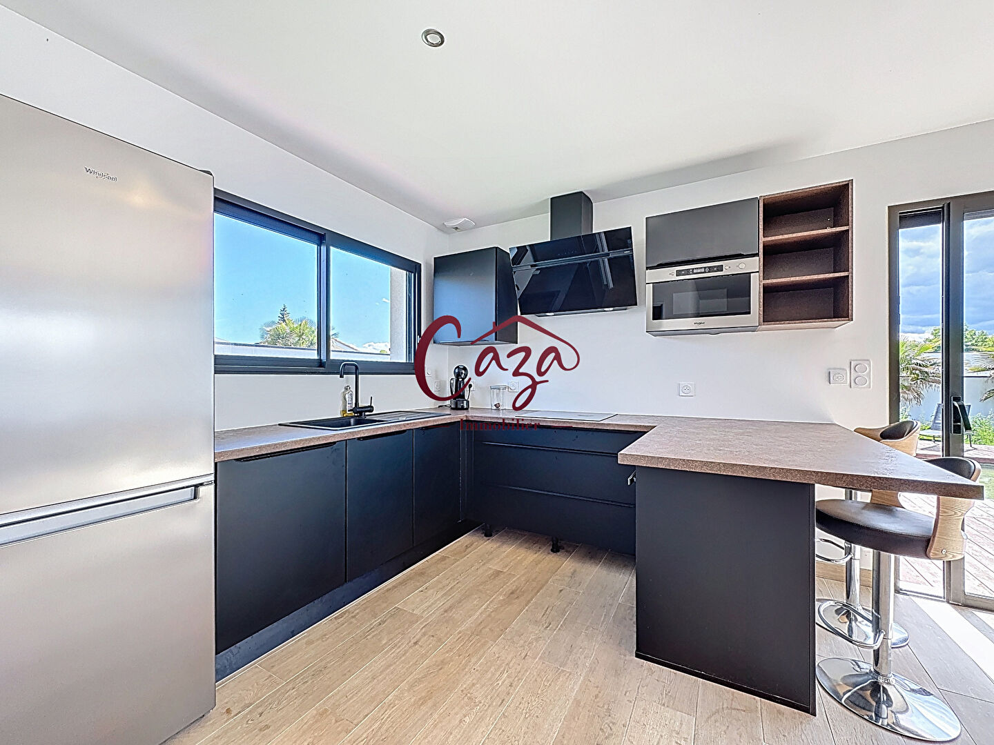 Photo Contemporaine de 2022 - 131m2 - piscine - 4 chambres - lumineux ! image 5/6