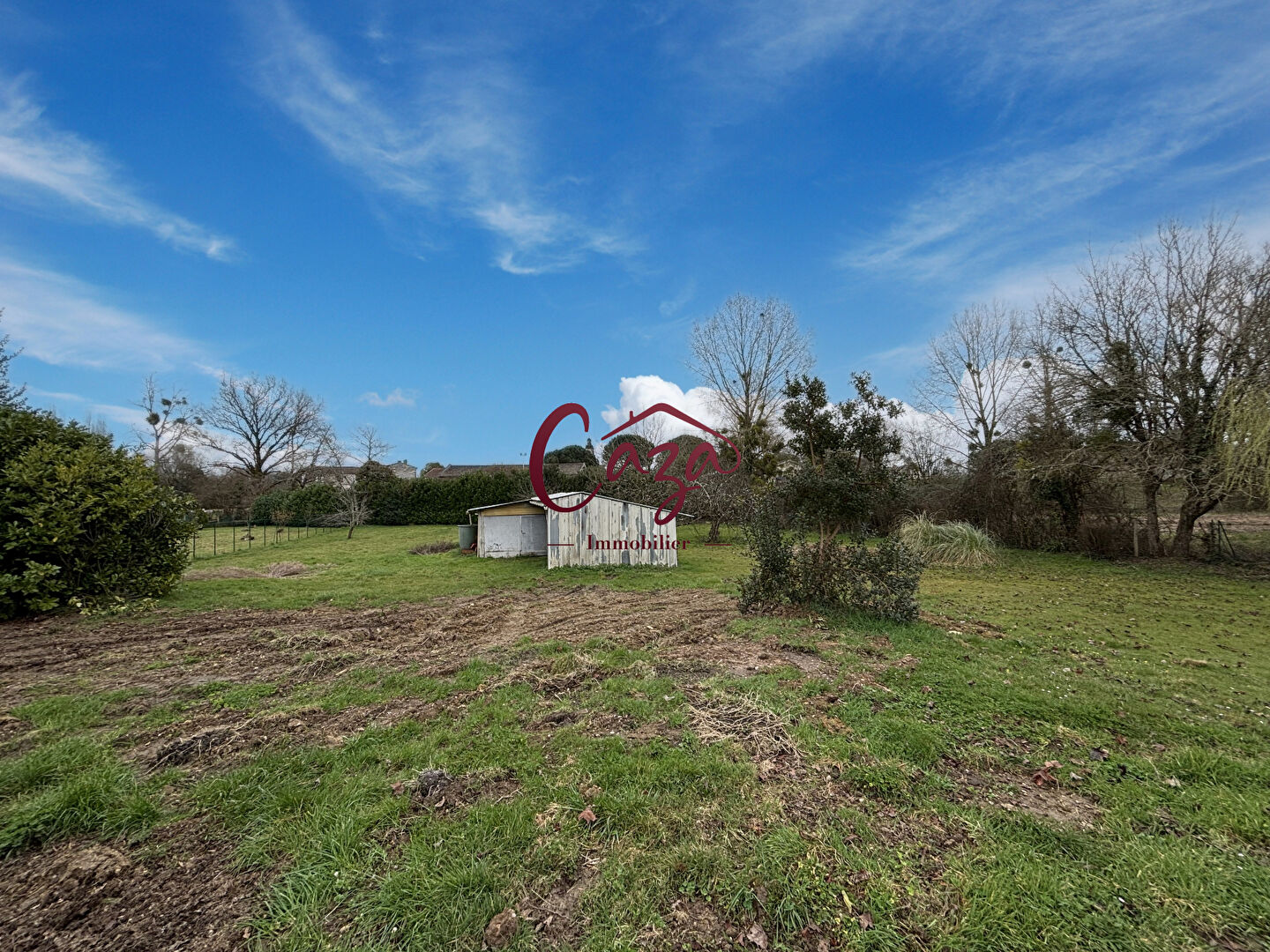 Photo Terrain constructible - Secteur FARGUES - 2307 m2 image 2/2