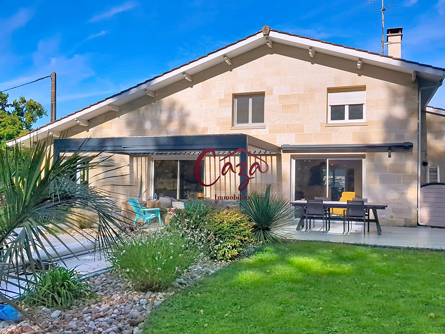 Photo Maison en pierre de 216m² sans travaux image 1/6