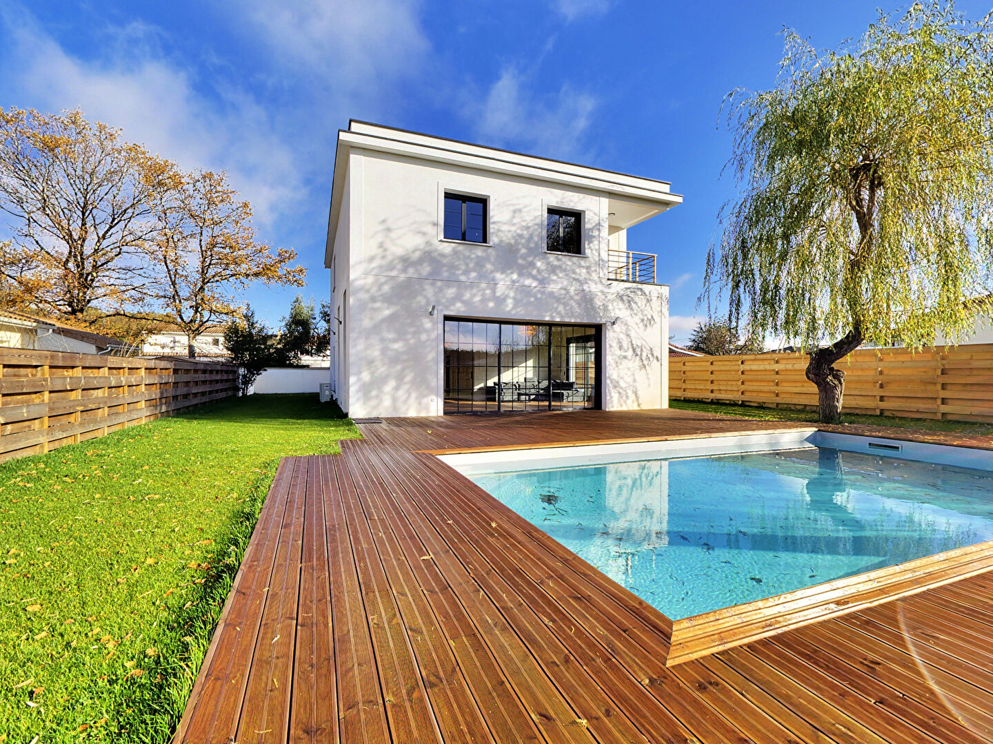 Maison 6 Pièces 215 m²