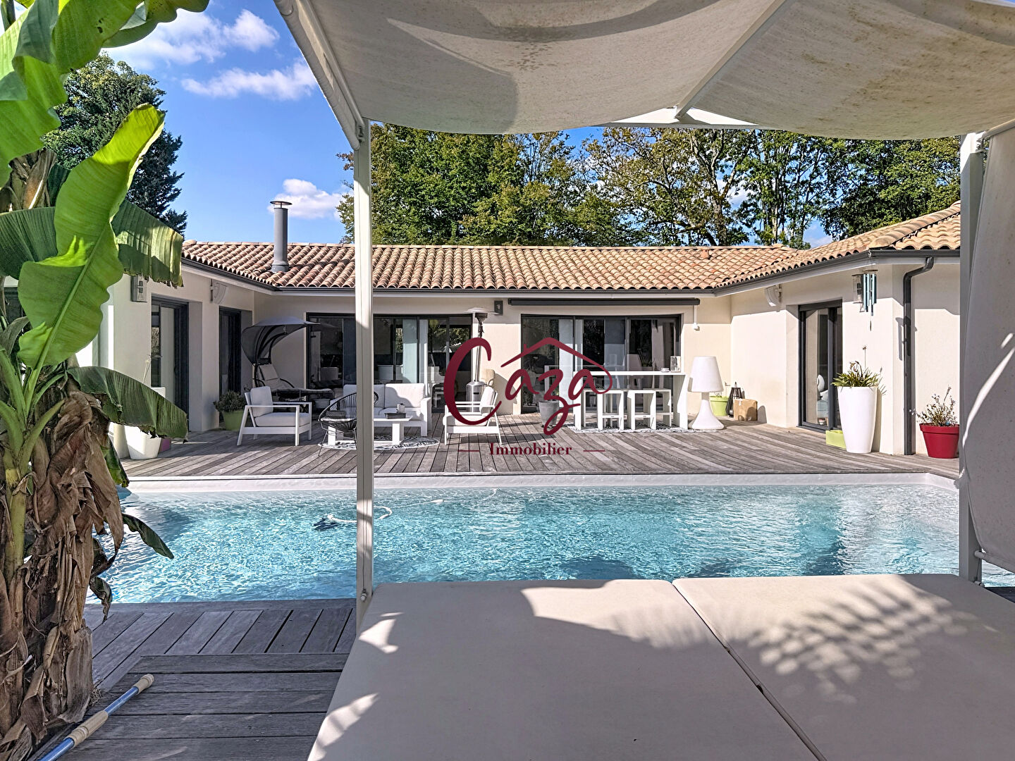 Photo Villa contemporaine 7 pièce(s) 224m2 image 5/6