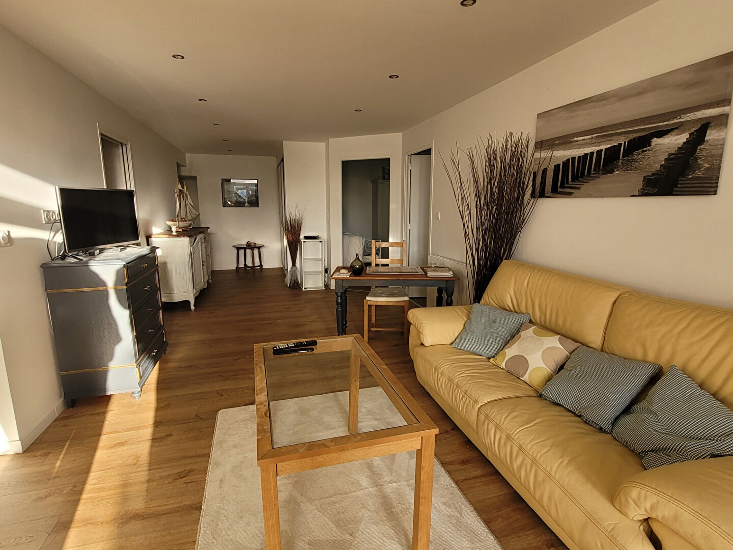 Photo Chaleureux appartement type F4  en plein coeur de Barfleur ! image 2/6