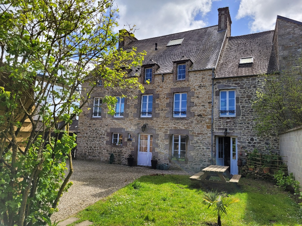 Agence immobilière de CCI immobilier Montebourg