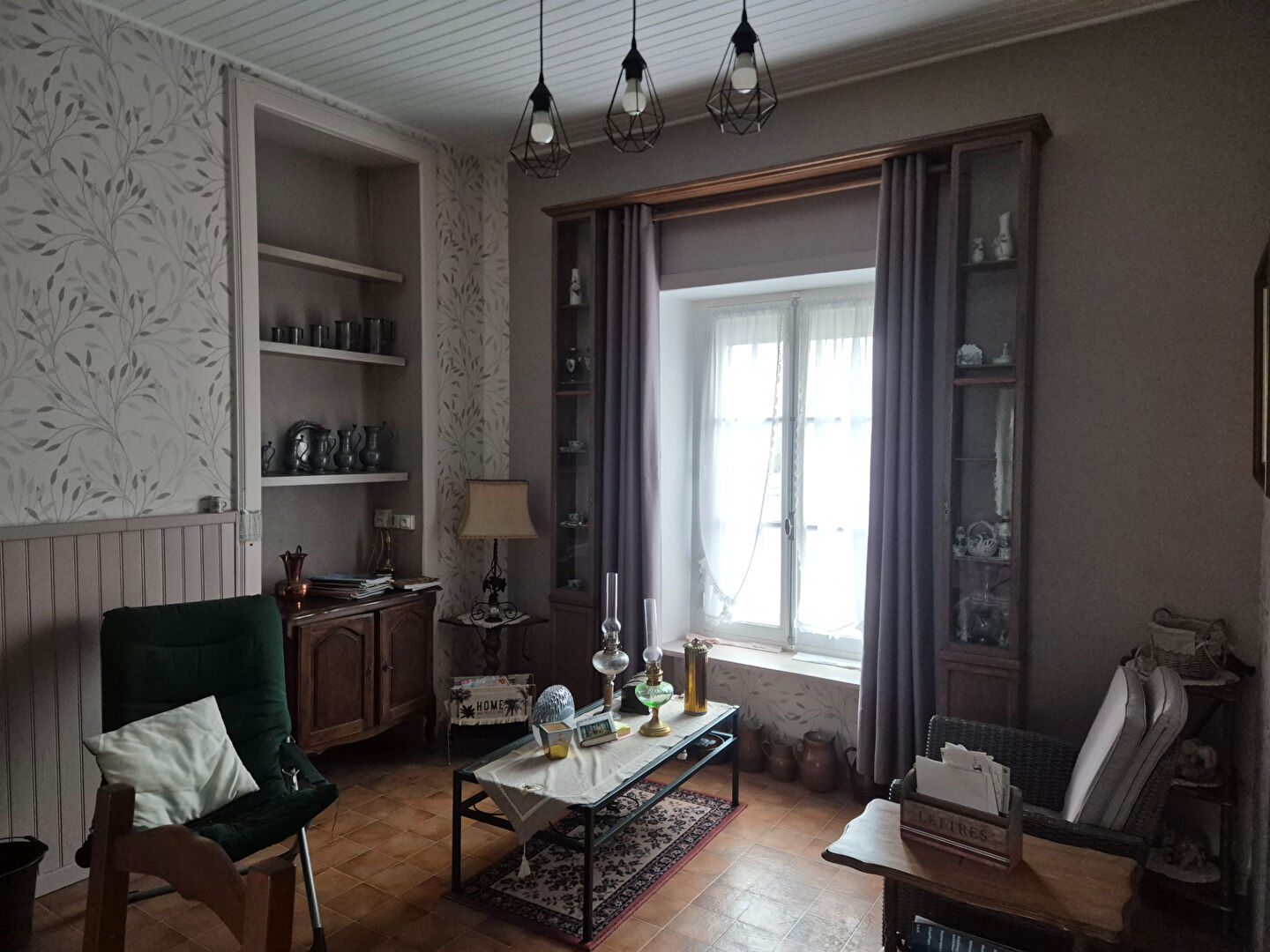 Photo Charmante maison en pierres avec garage et double-terrasse ! image 5/6