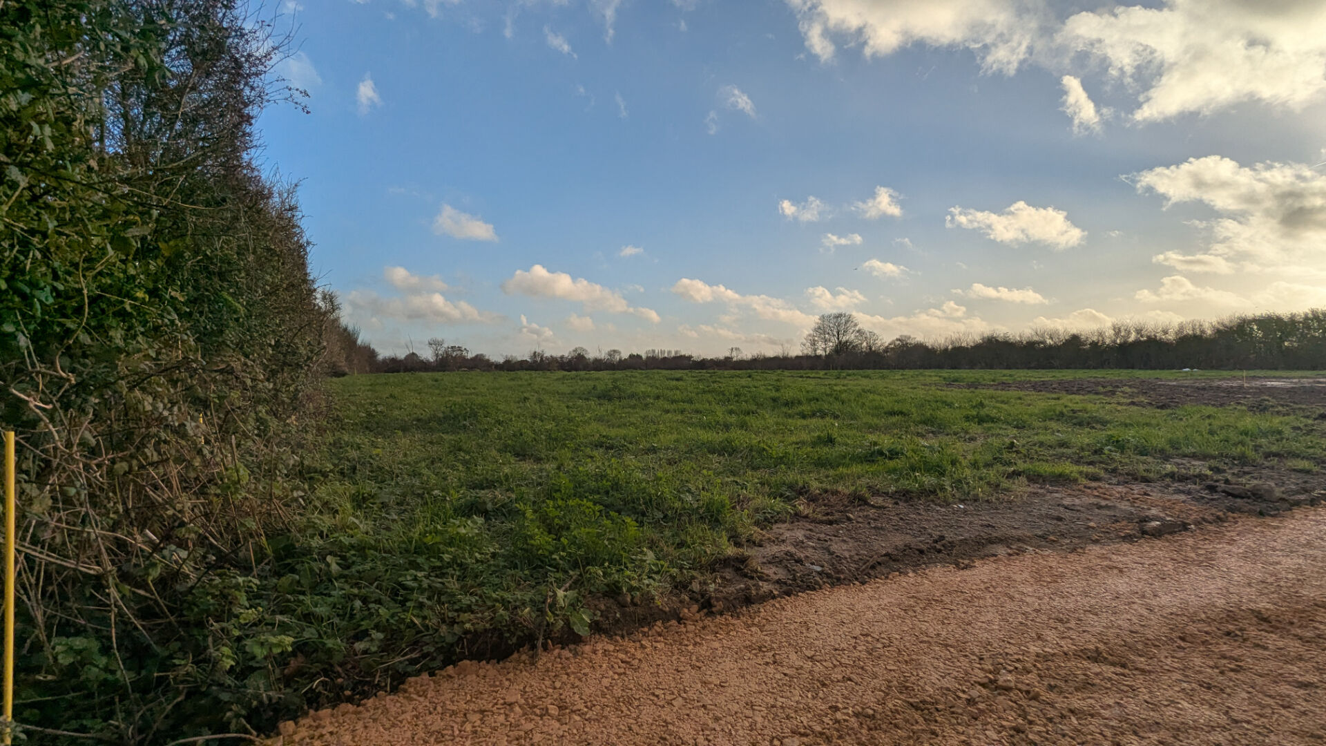 Grand terrain à bâtir de 1088 m²  à 3km de la mer !