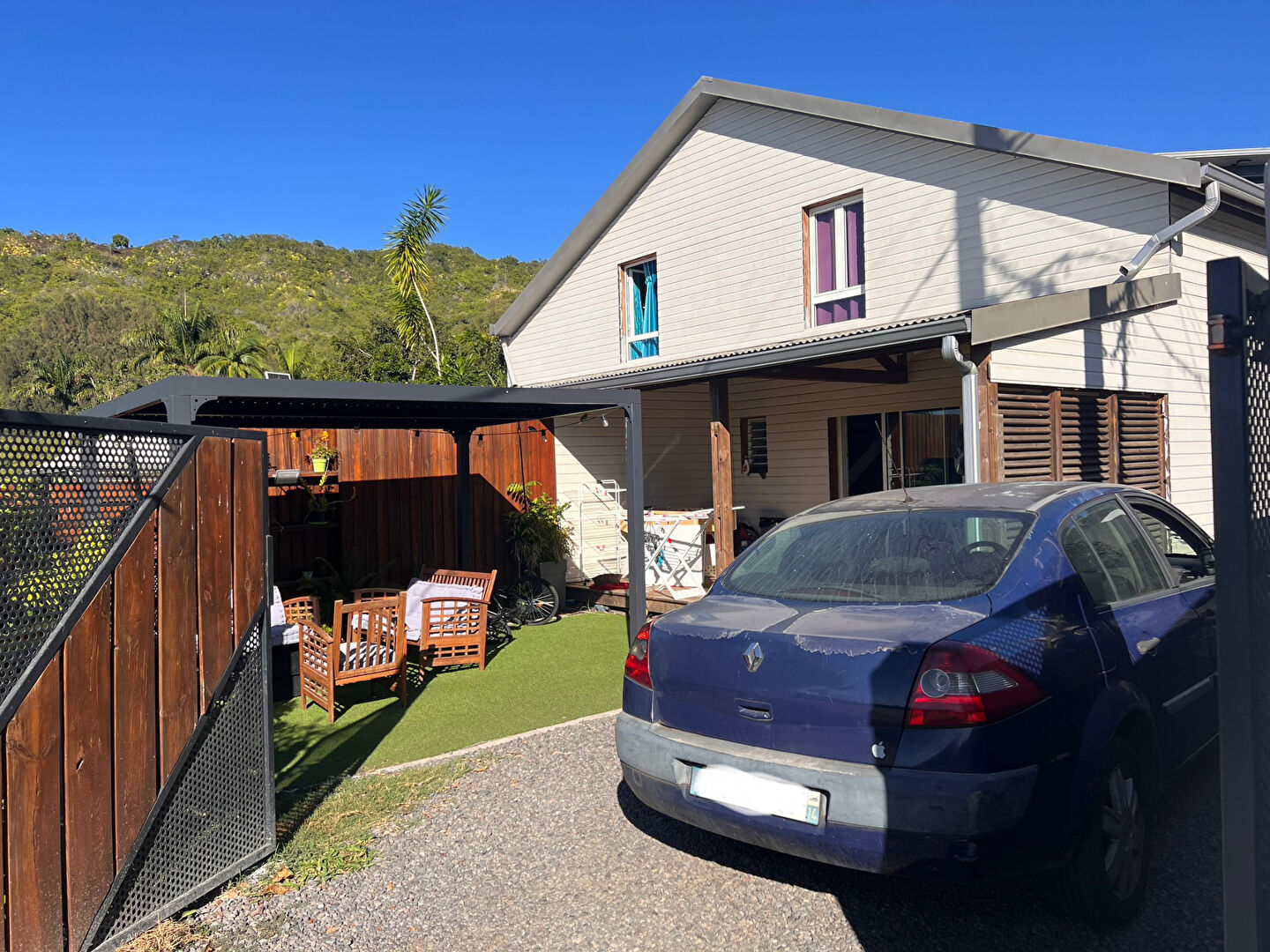Maison F8 - 192 m2 - Entre-Deux