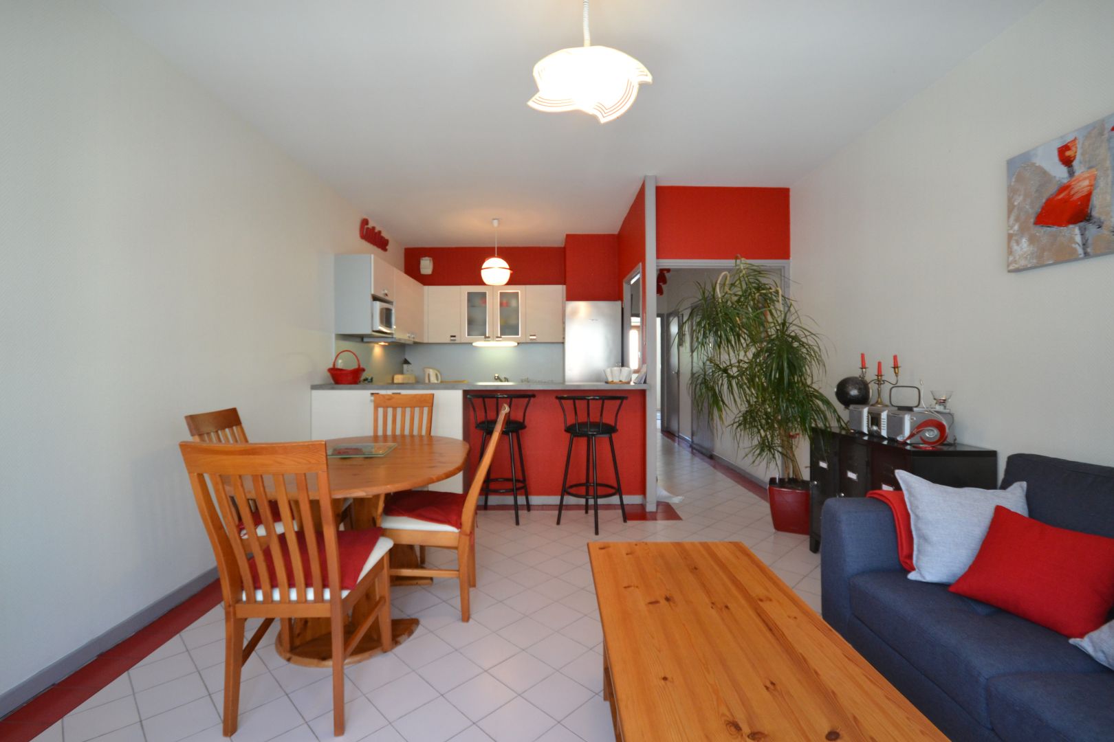 Résidence Le Kleber appartement T3 avec parking sousterrain entièrement repeint.