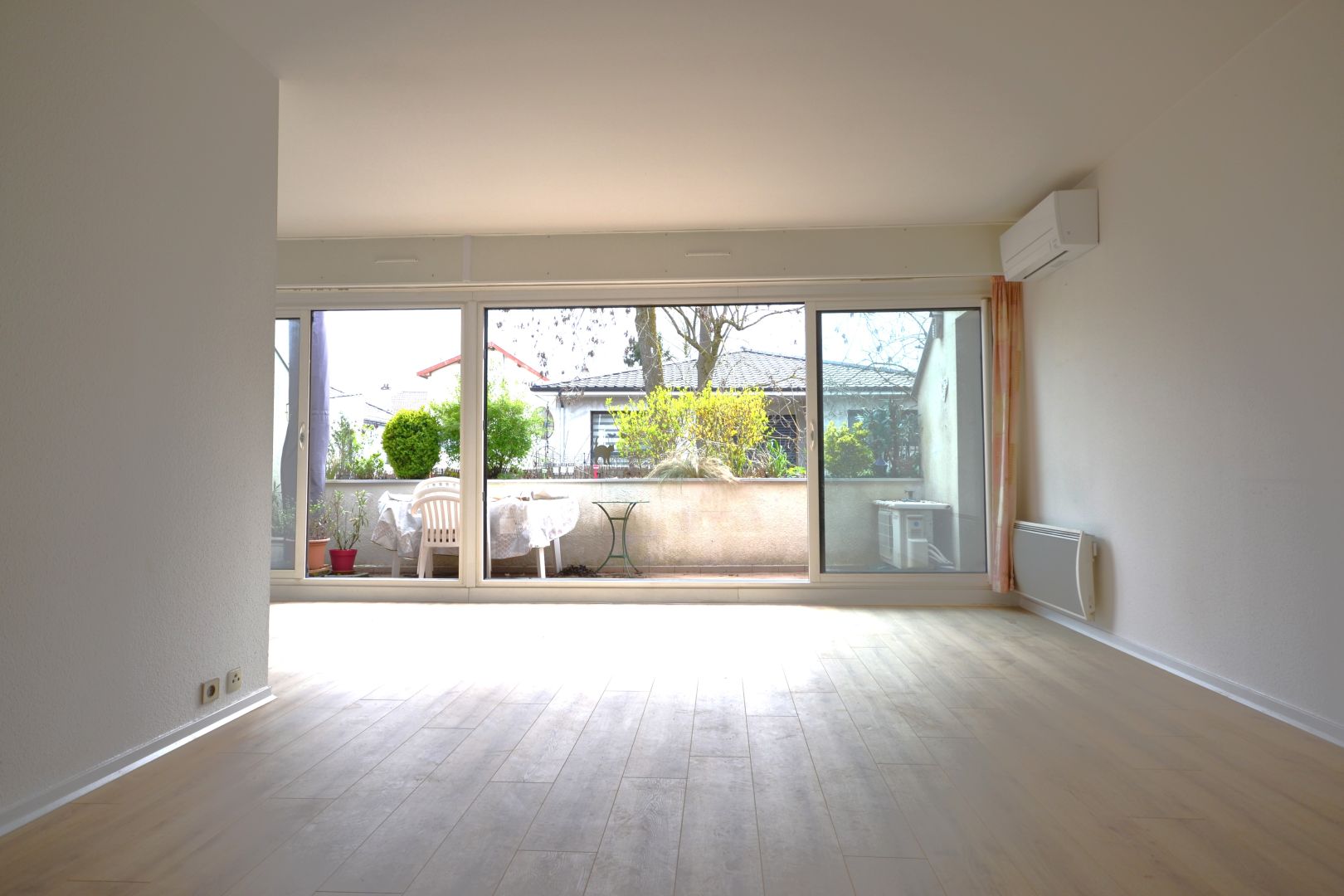 Photo APPARTEMENT AVEC TERASSE image 2/6