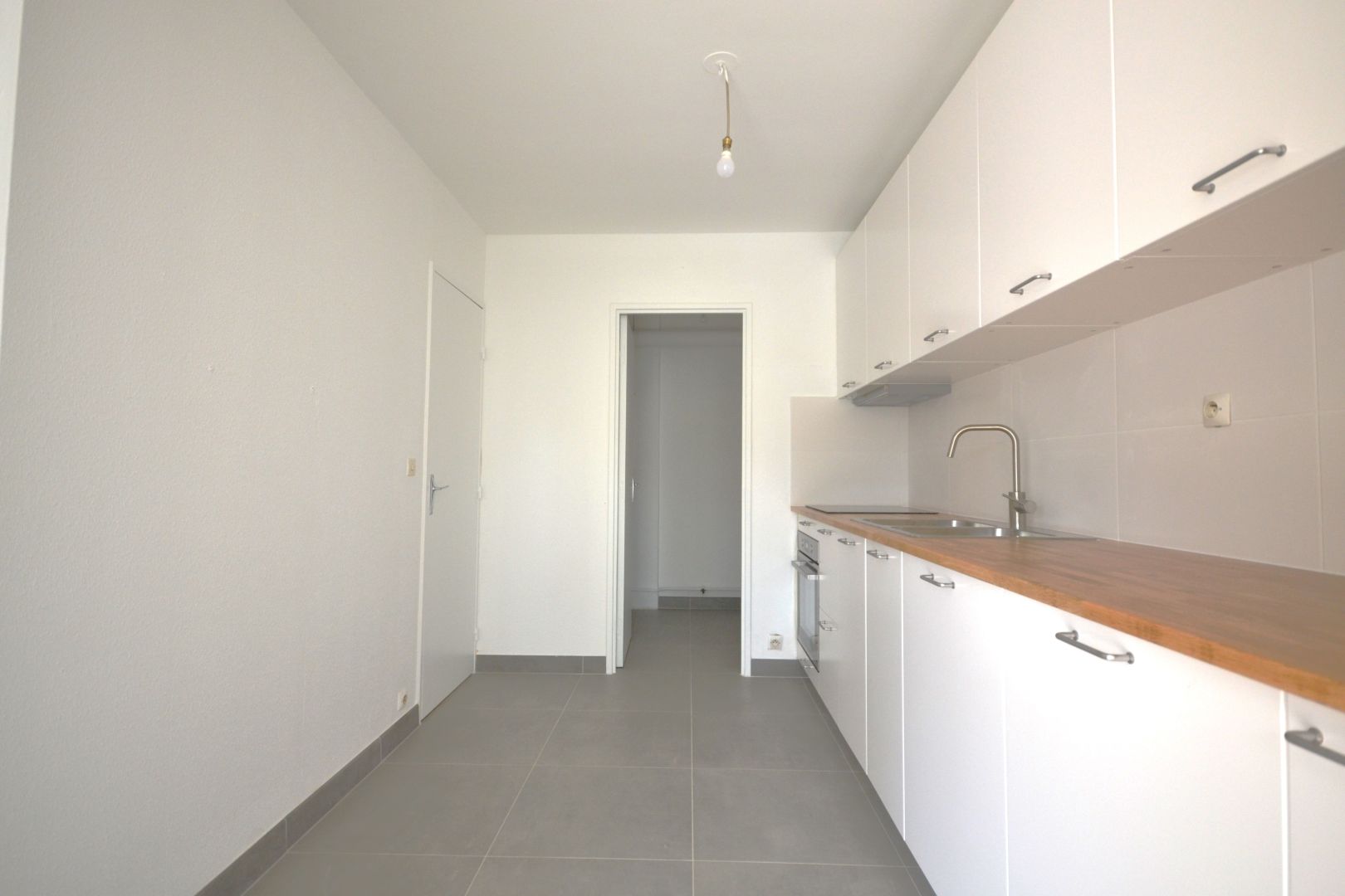 Photo APPARTEMENT AVEC TERASSE image 6/6