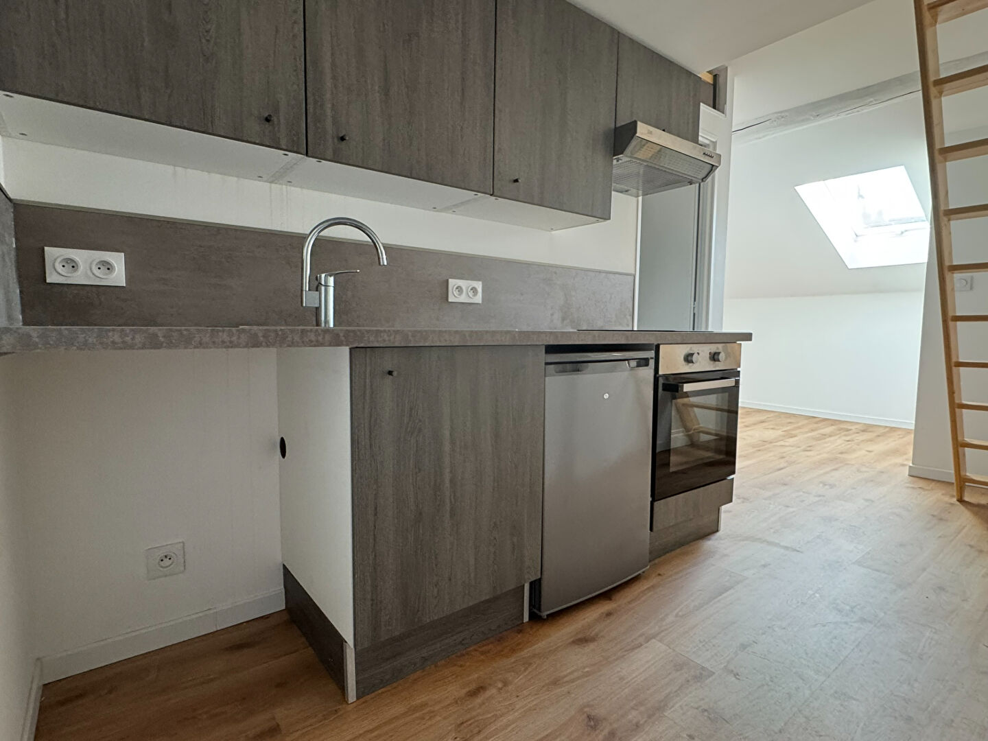 T2 PROCHE LYCEE LORITZ