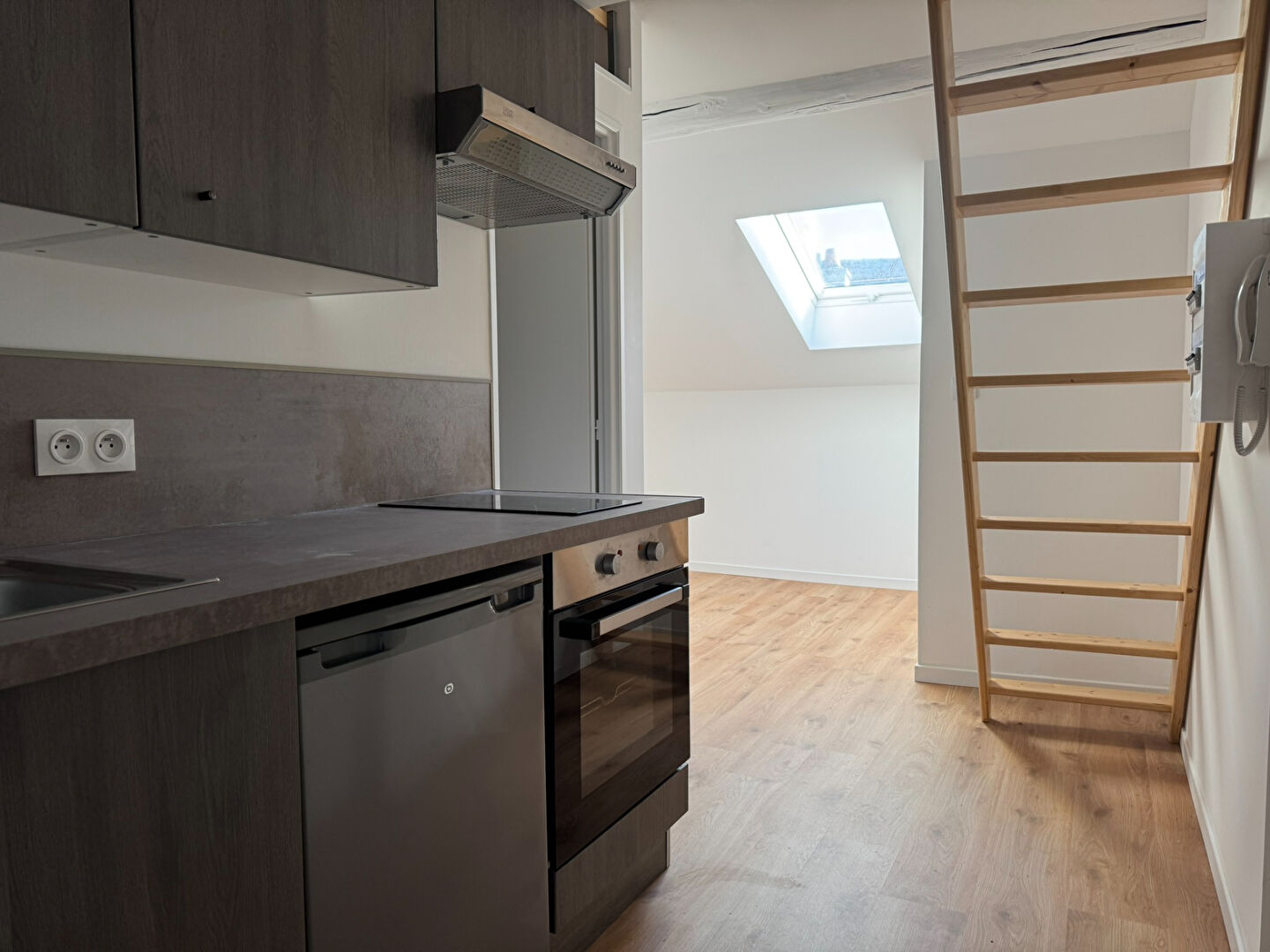 Photo T2 PROCHE LYCEE LORITZ image 3/6