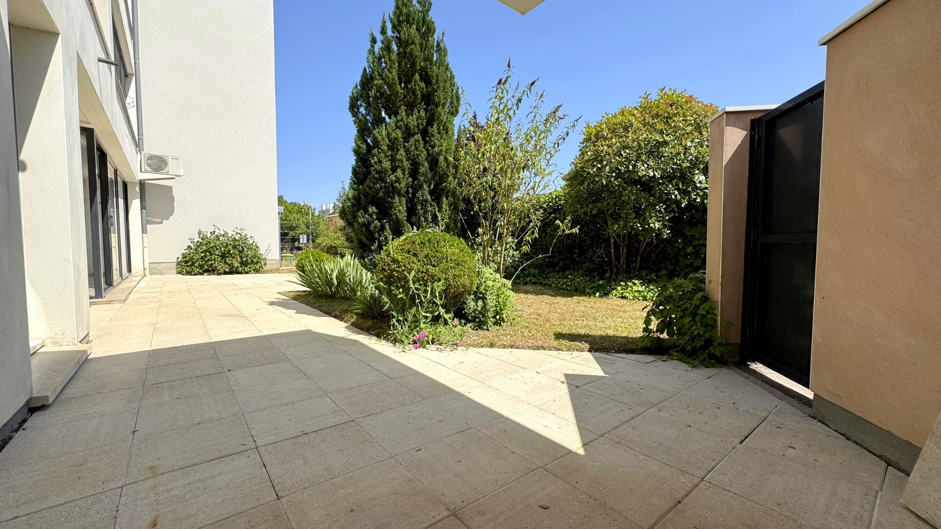 Photo LAXOU APPARTEMENT 100M² TERRASSE JARDIN GARAGE CAVE image 4/6