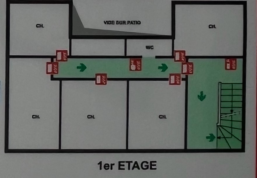 Photo NANCY hyper centre  mur d'un Hôtel de 22 chambres. image 2/5