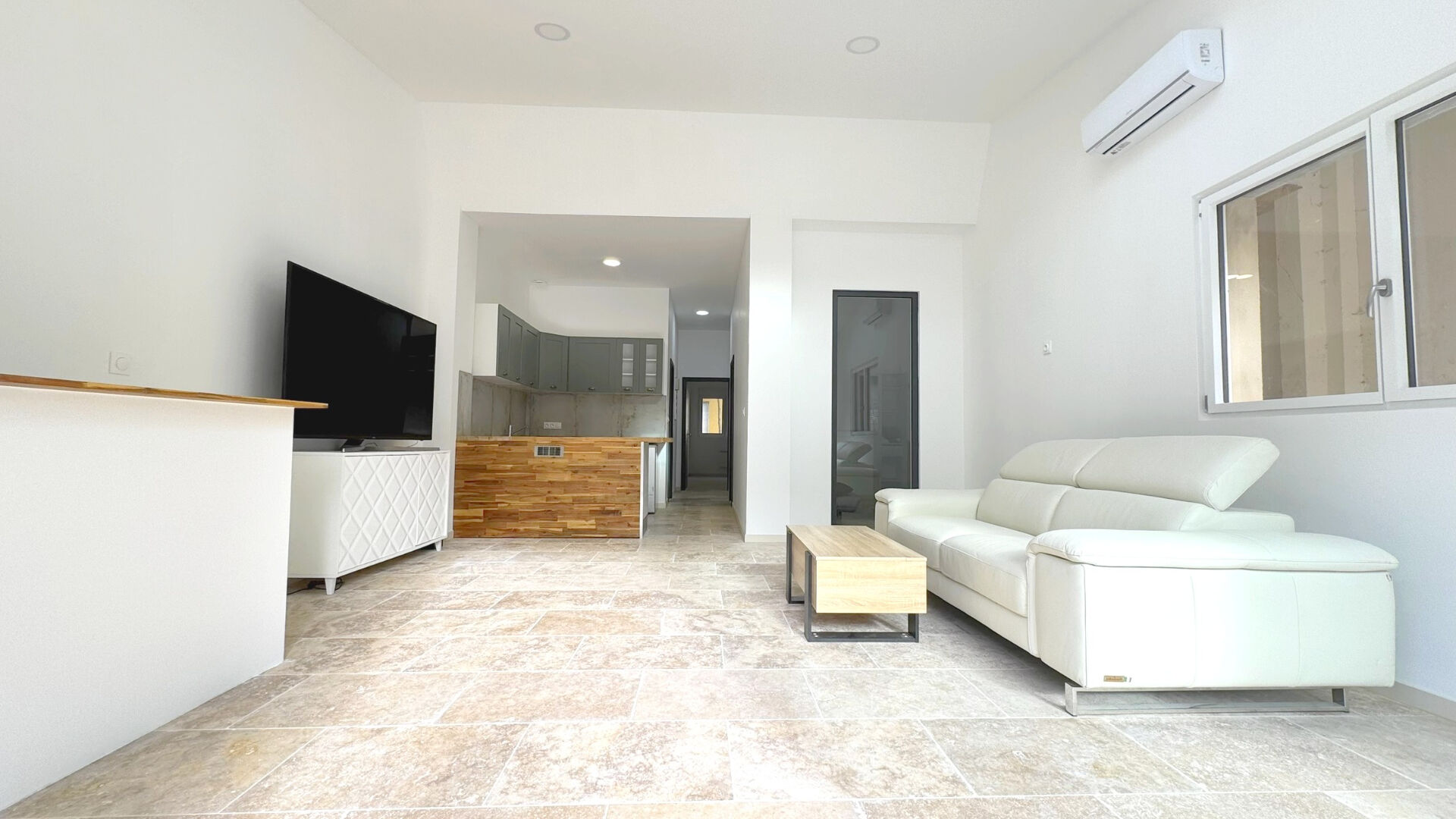 Photo NANCY  SAURUPT APPARTEMENT RENOVE  AVEC TERRASSE PARKING ET SOIUS-SOL image 3/6