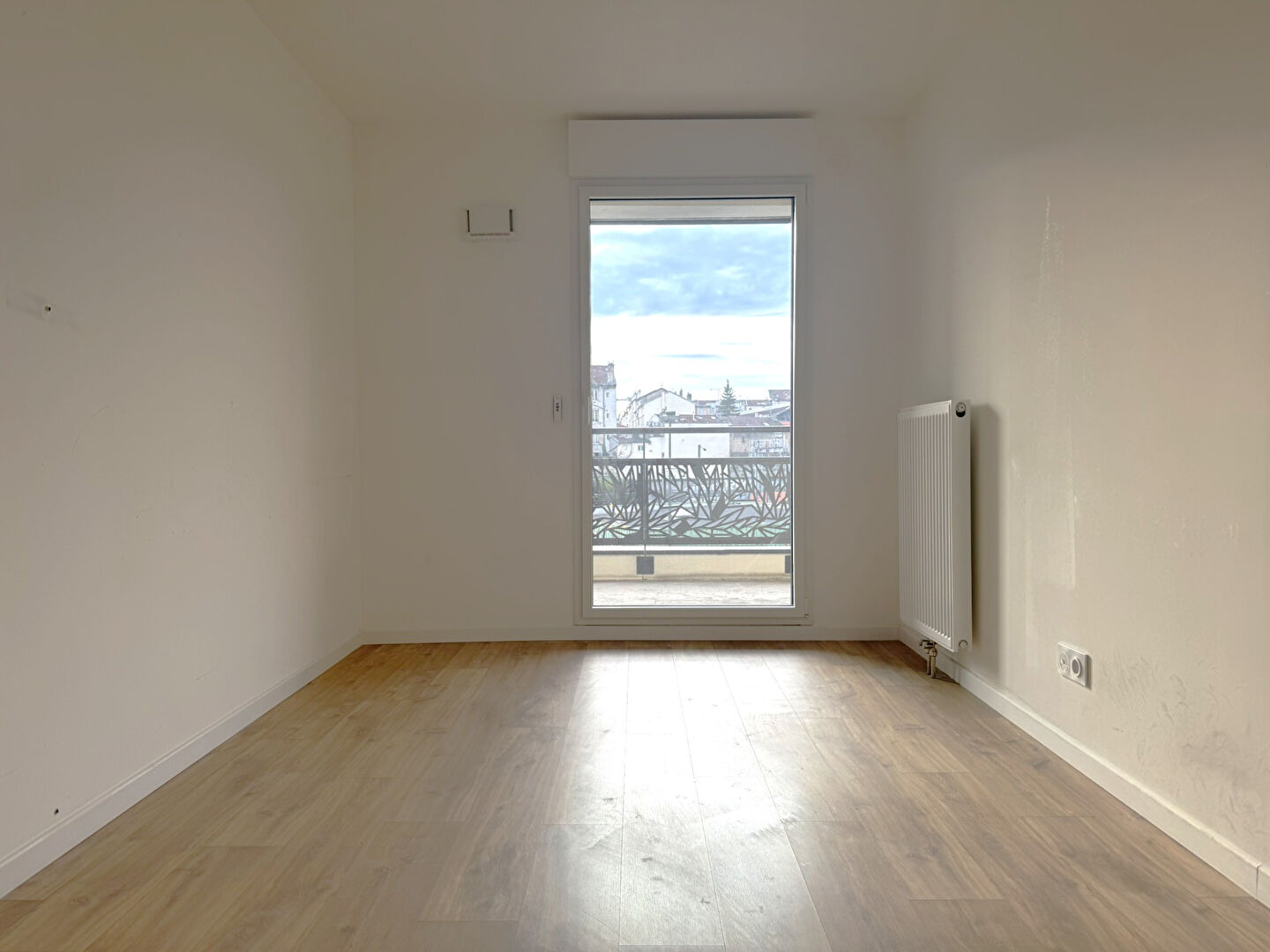 Photo APPARTEMENT T4 PROCHE GARE AVEC PARKING image 5/6