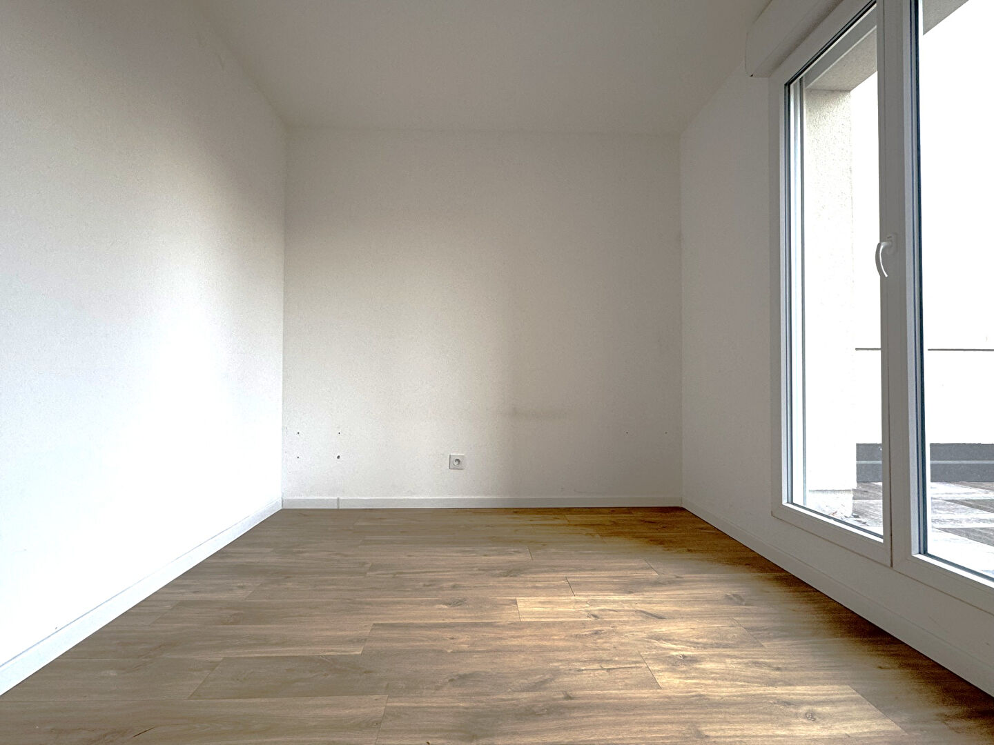 Photo APPARTEMENT T4 PROCHE GARE AVEC PARKING image 6/6