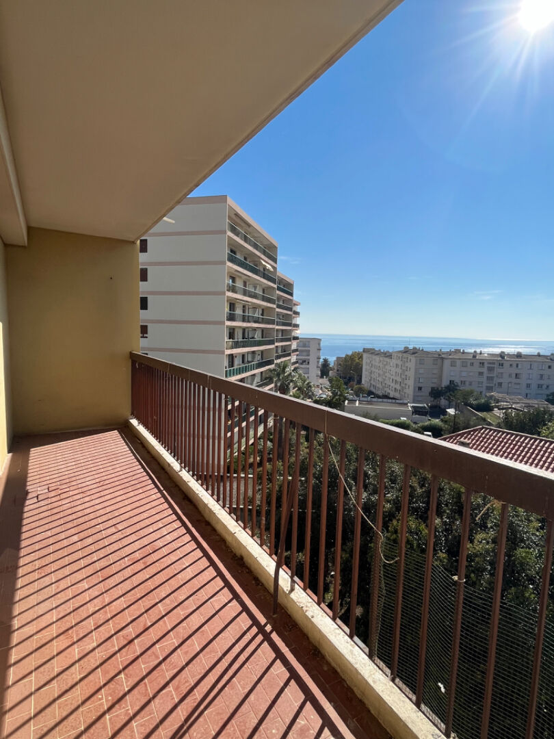 Photo Appartement T3 63m2 avec terrasse vue mer image 2/4