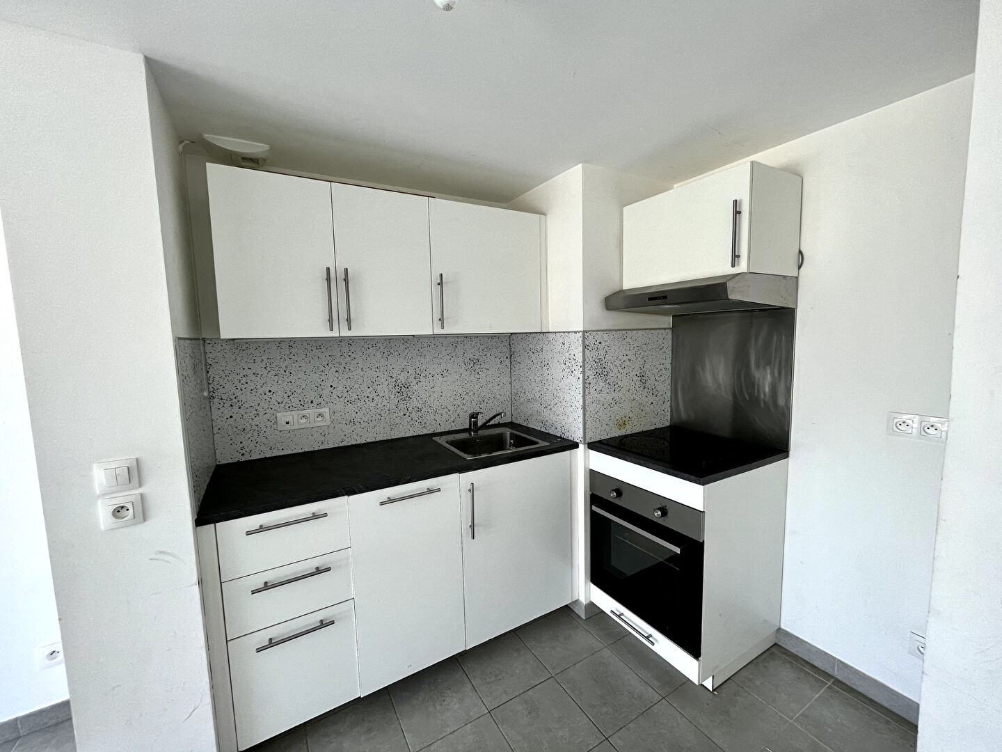 Photo Appartement Marseille 2 pièce(s) 38 m2 image 5/6