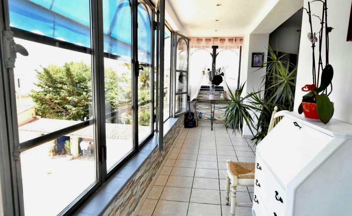 Photo Villa La Ciotat 9 pièce(s) 200 m2 image 5/6