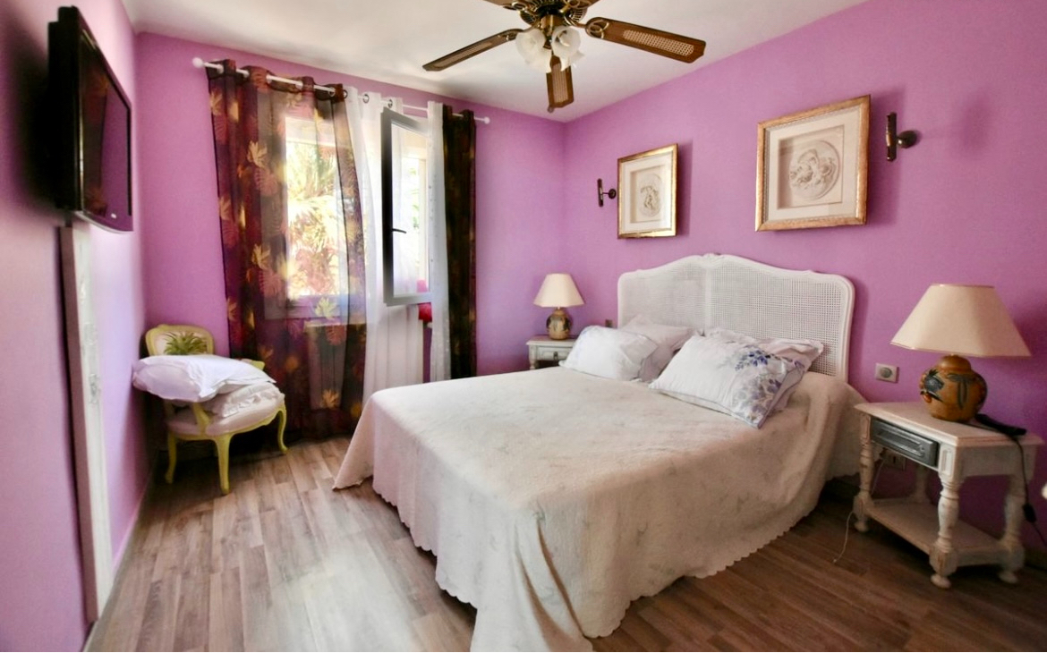 Photo Villa La Ciotat 9 pièce(s) 200 m2 image 6/6