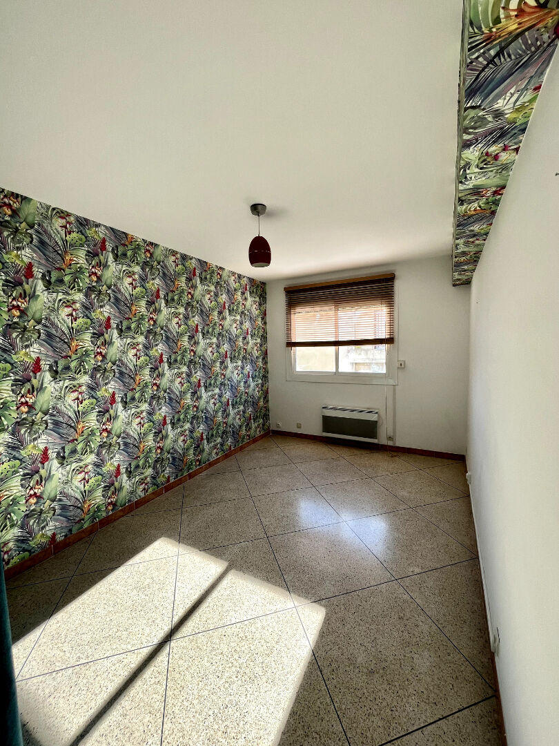 Photo Appartement Marseille 3 pièce(s) 65 m2 image 2/6