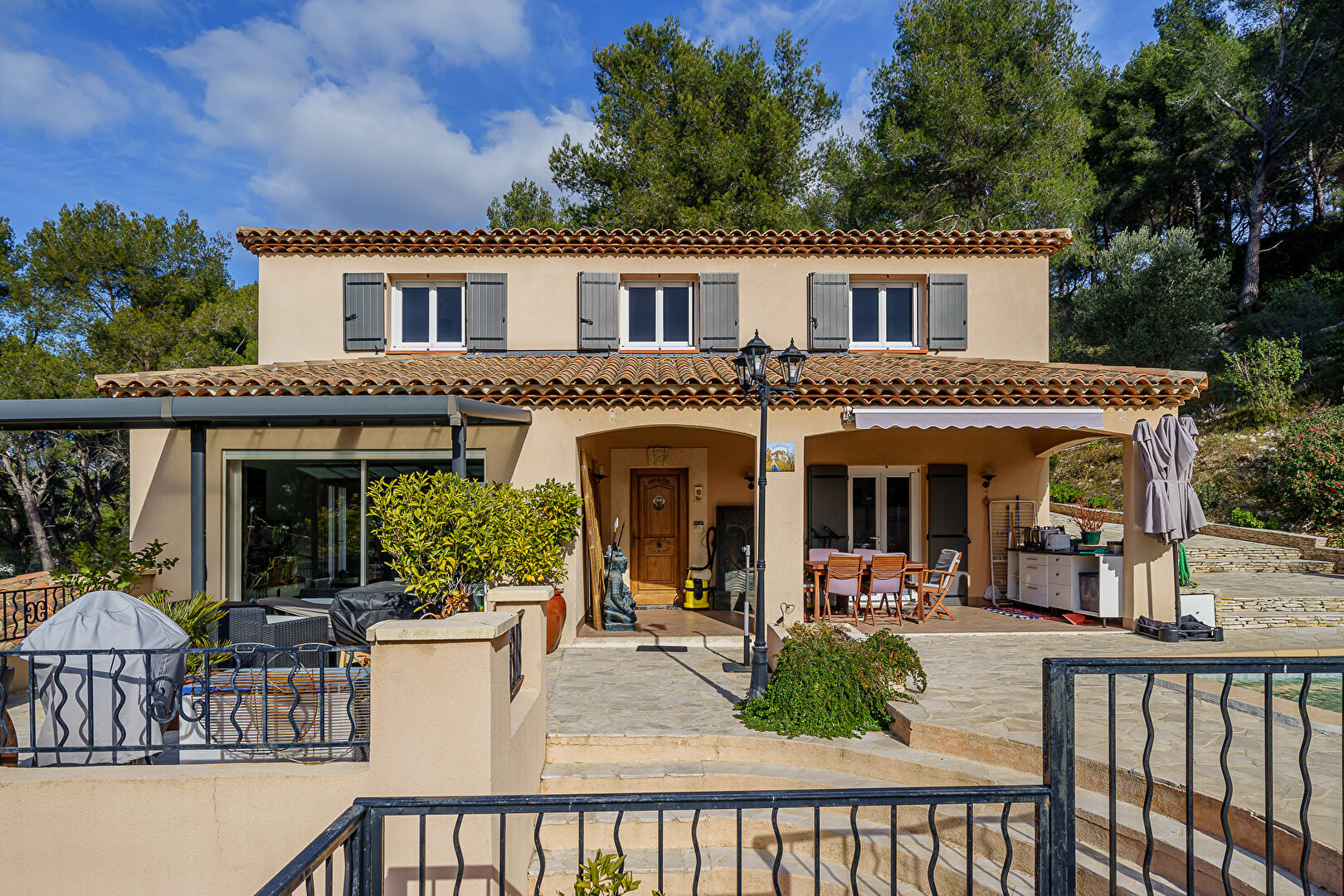 Maison Allauch 6 pièce(s) 240 m2